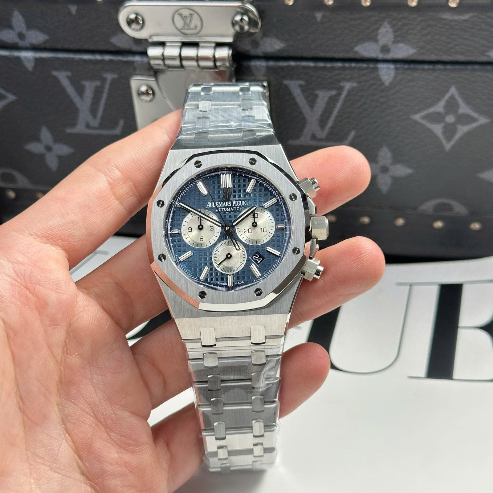Audemars Piguet Watch Royal Oak 26331 Chronograph Dial Blue 41mm
