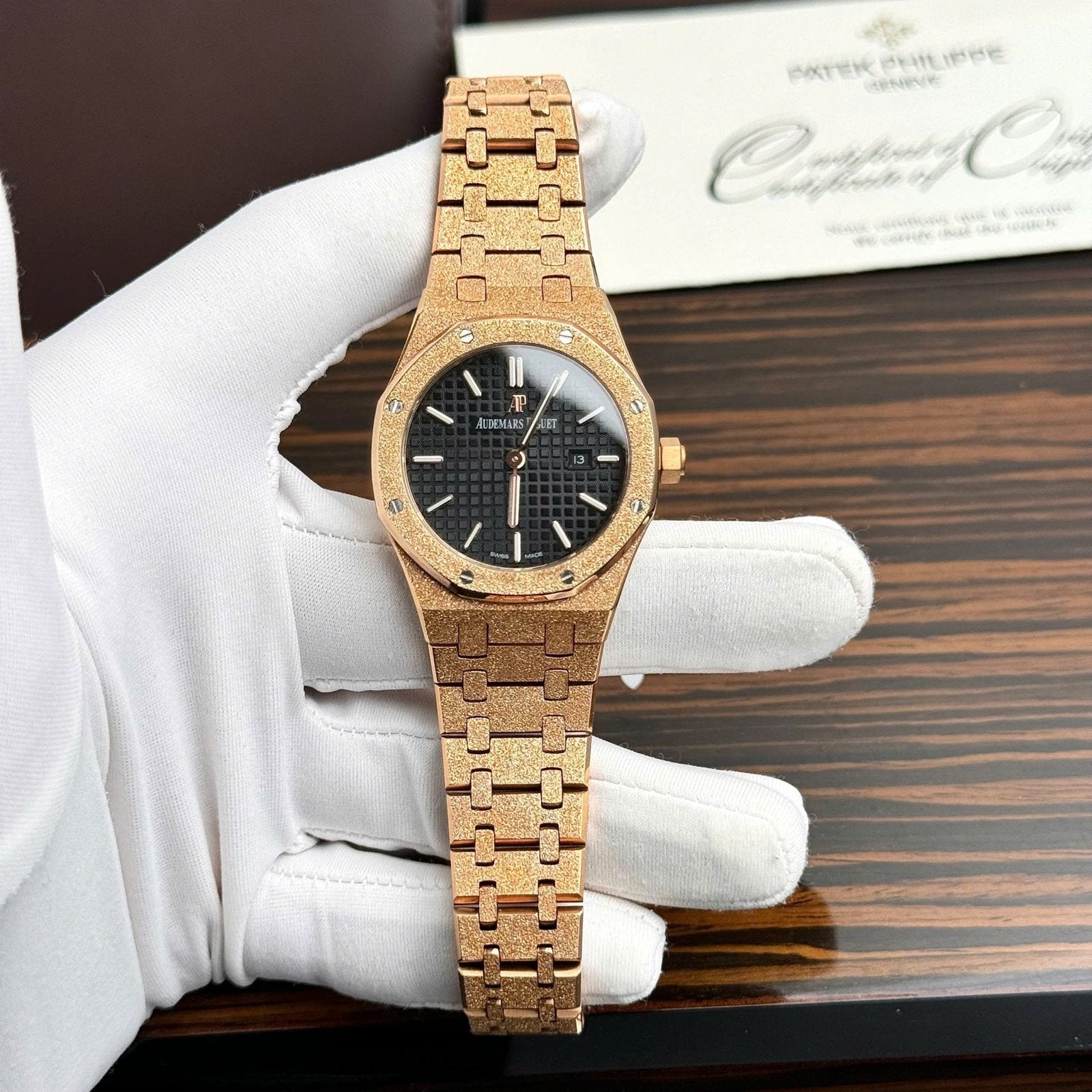 Audemars Piguet Watch Royal Oak 67653OR Women Quartz Movement 34mm