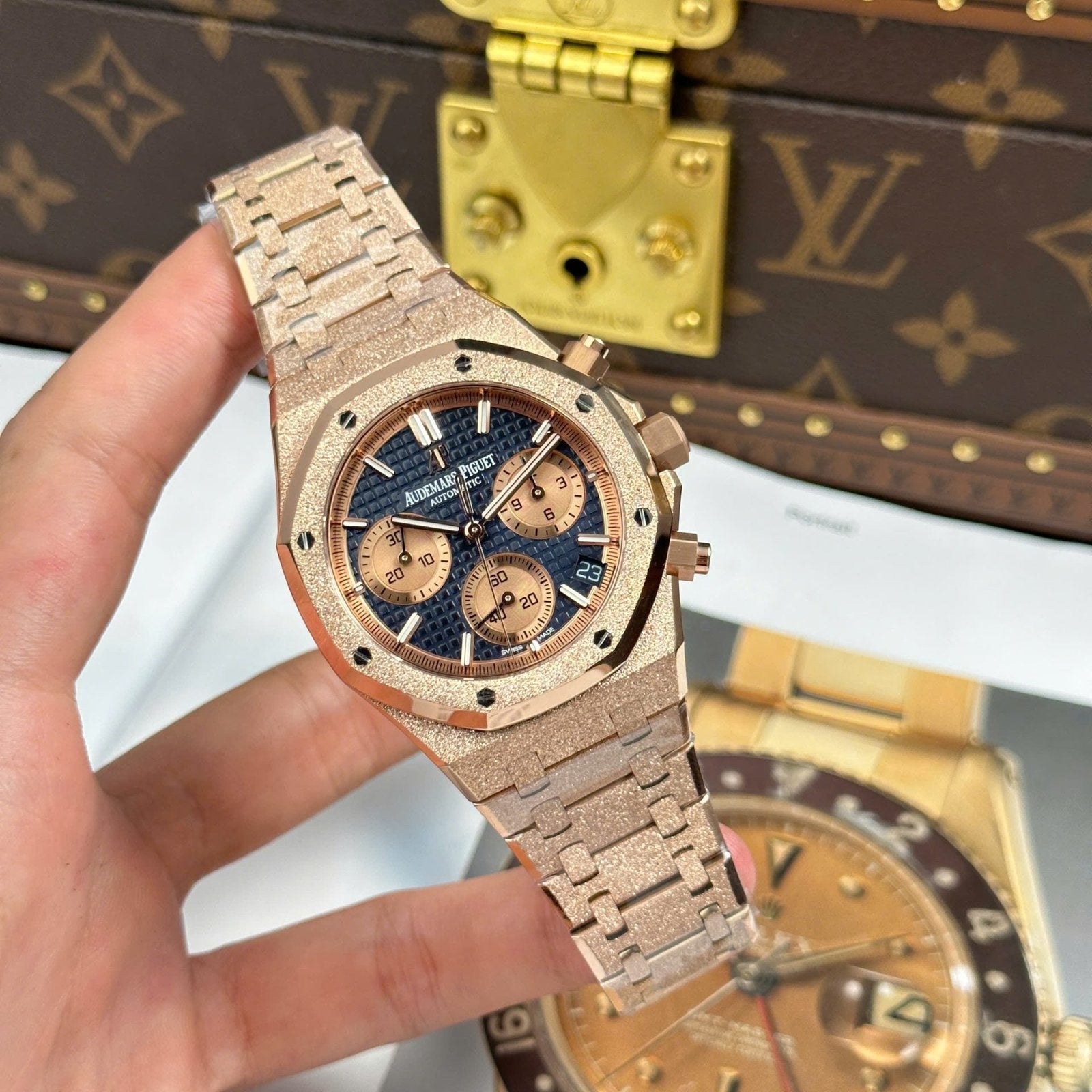 Audemars Piguet Watch Royal Oak Chronograph Frosted Gold 26240 Blue Dial 41mm