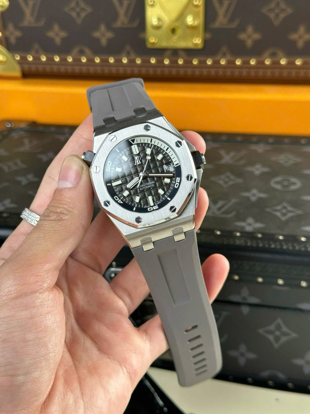 Audemars Piguet Watch Royal Oak Offshore 15720 Black Dial 42mm