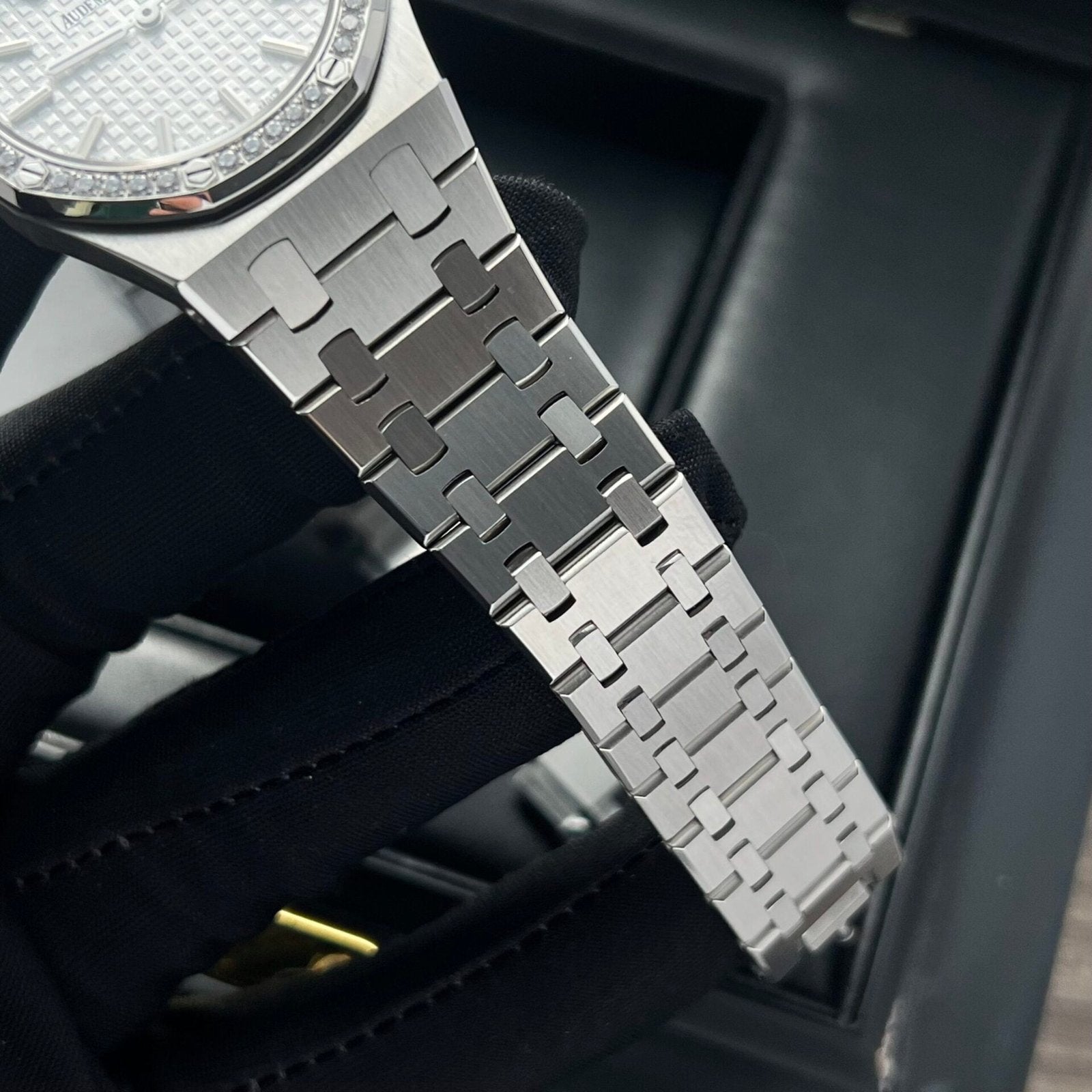 Audemars Piguet Watch Royal Oak Womens White Dial 34mm