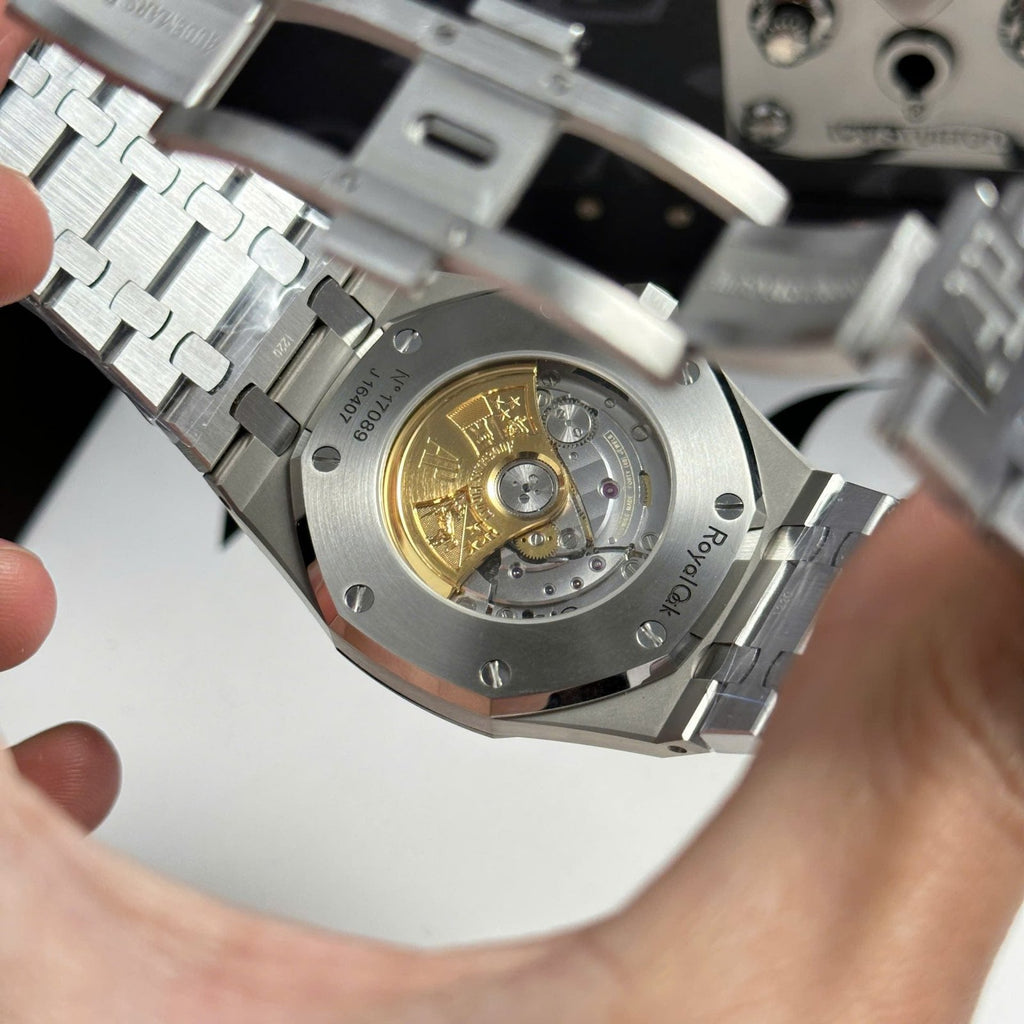 Audemars Piguet Royal Oak 15400ST Watch Blue Dial Metal Wire 41mm