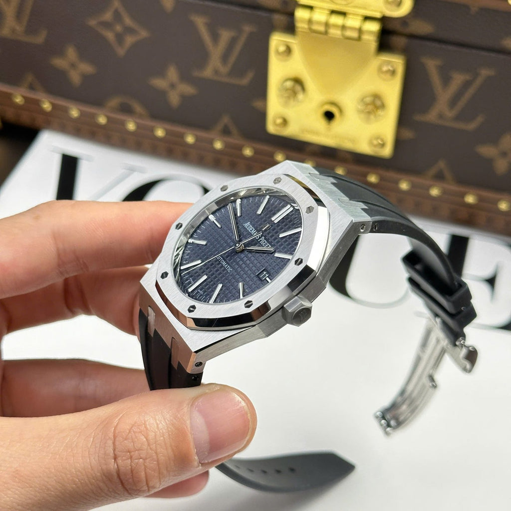 Audemars Piguet Royal Oak 15400ST Watch Blue Dial Rubber Strap 41mm