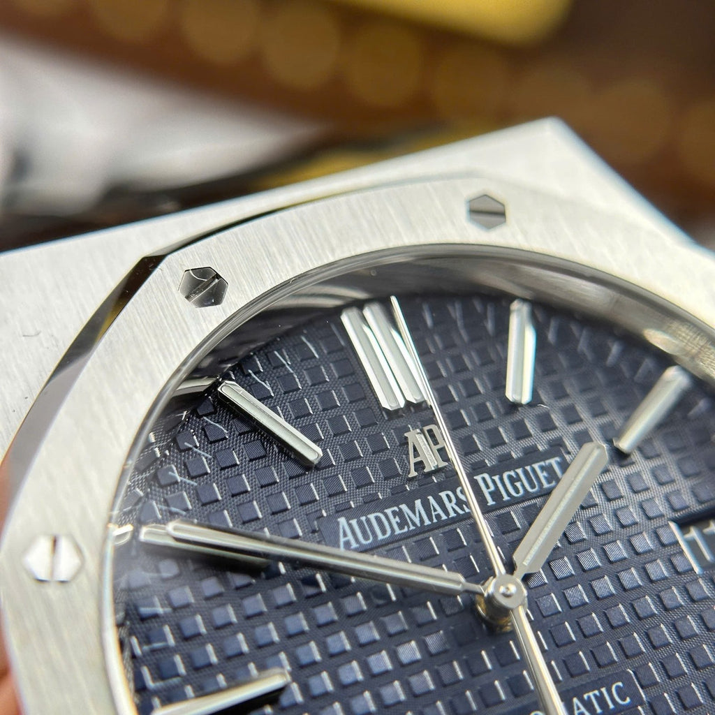 Audemars Piguet Royal Oak 15400ST Watch Blue Dial Rubber Strap 41mm