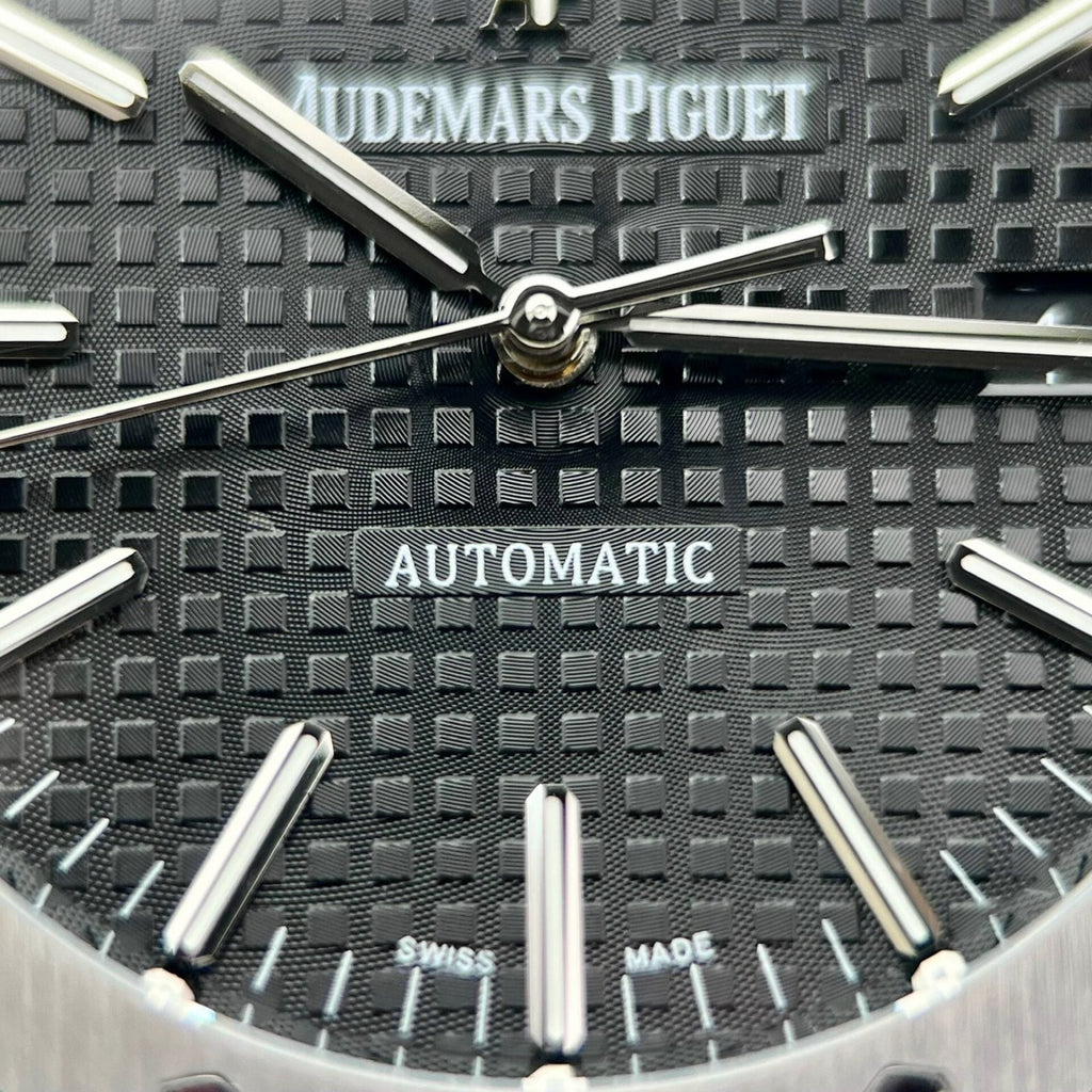 Audemars Piguet Watch Royal Oak 15400ST Black Dial Rubber Strap 41mm