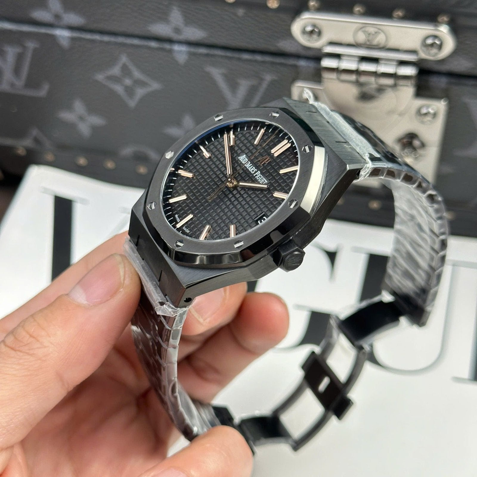 Audemars Piguet Royal Oak 15500 Watch Black Dial 41mm