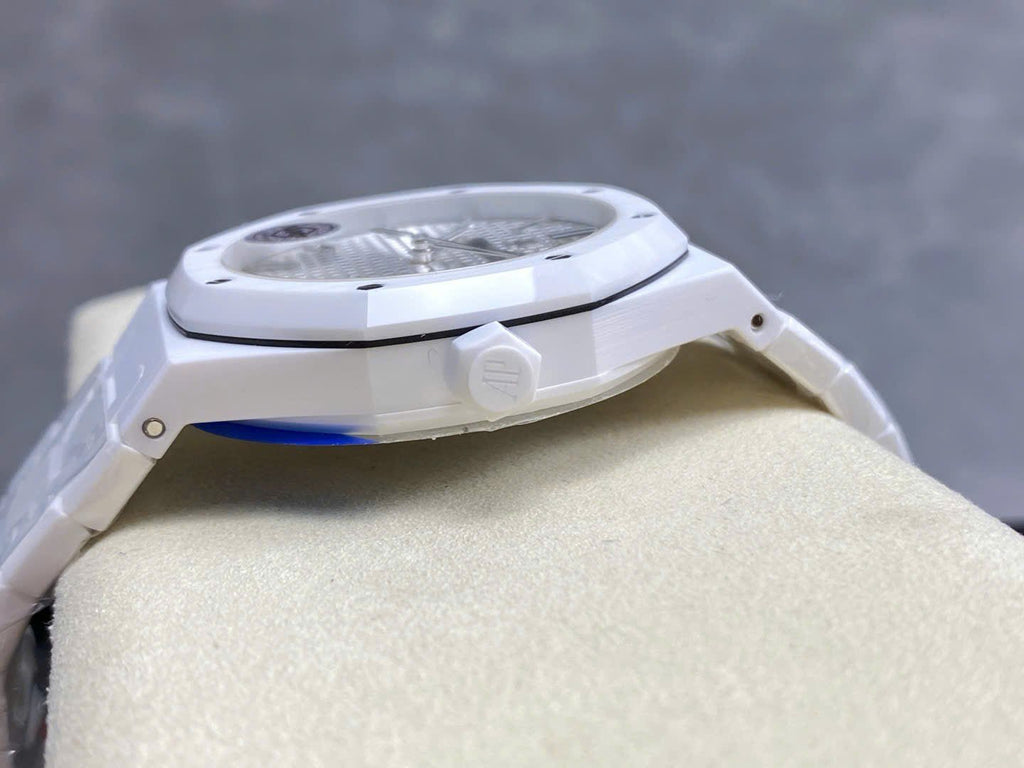 Audemars Piguet Royal Oak 15500 Watch White Ceramic 41mm