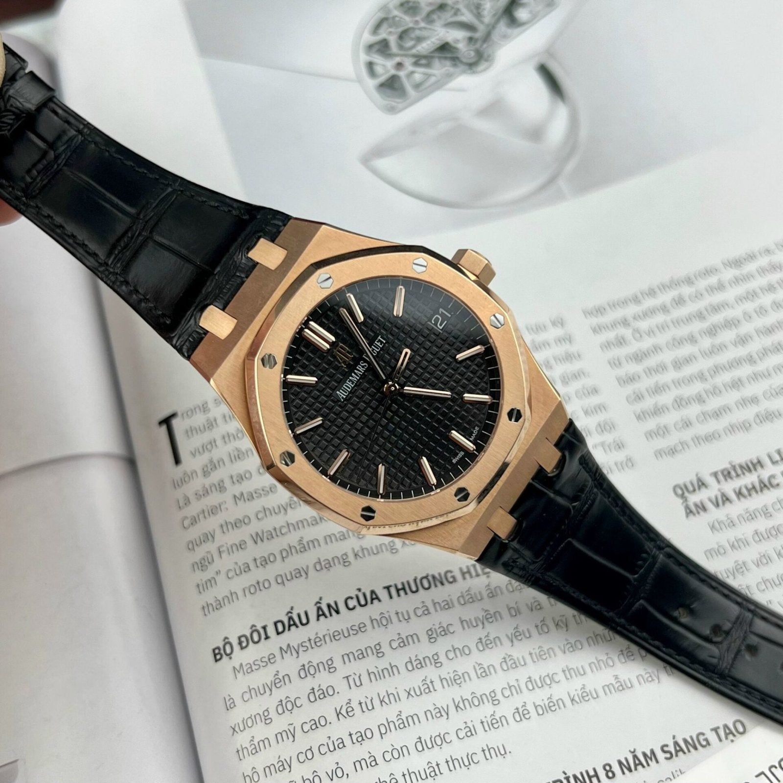 Audemars Piguet Royal Oak 15500OR Watch Rose Gold Wrapped Black Leather Strap 41mm