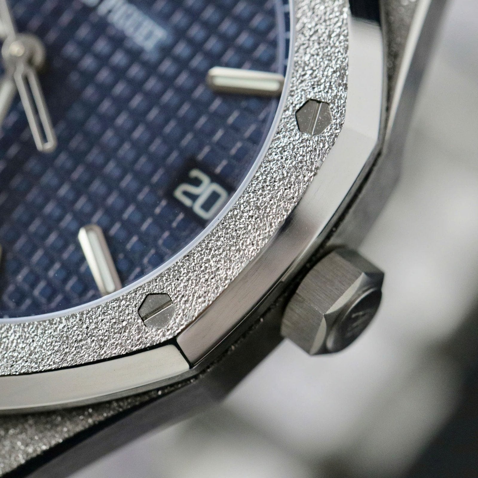 Audemars Piguet Royal Oak 15500ST Frosted Gold Watch Dial Blue 41mm