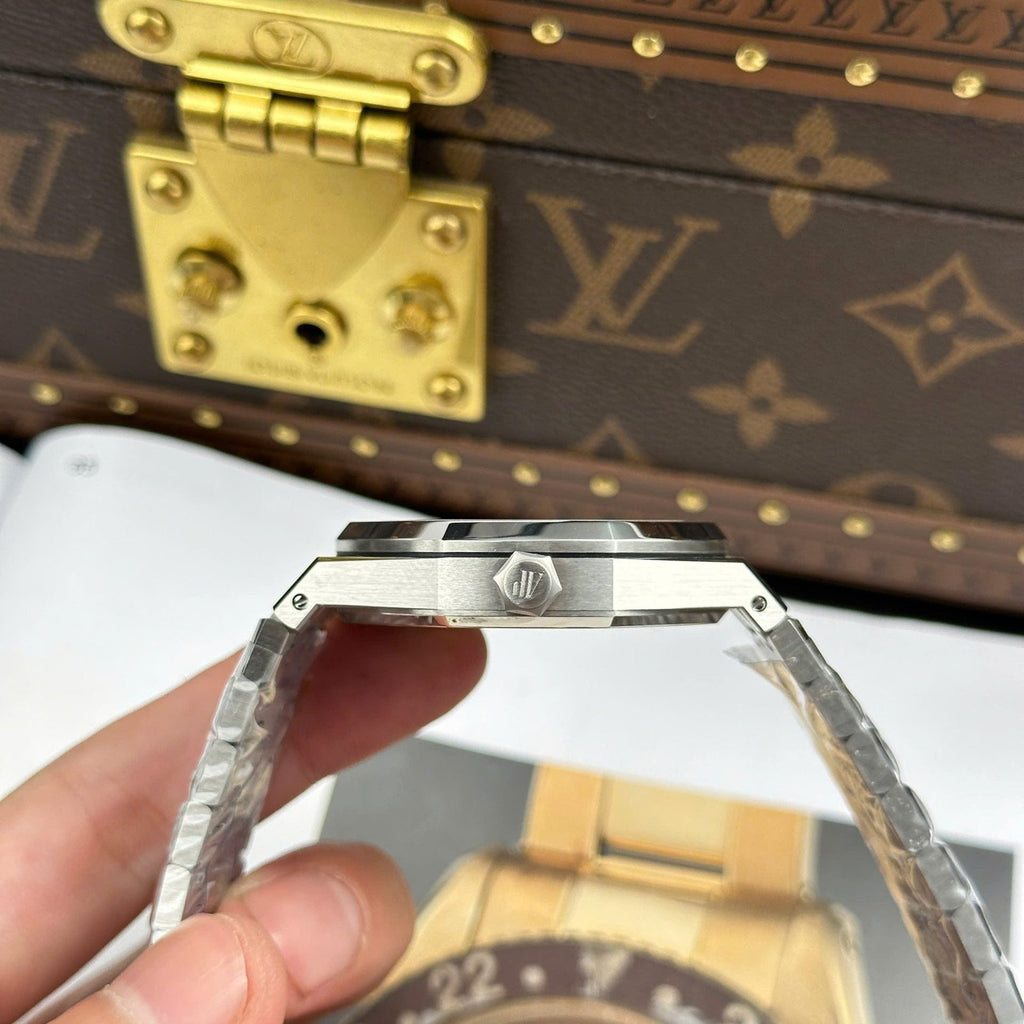 Audemars Piguet Royal Oak 15510ST Black Dial 41mm