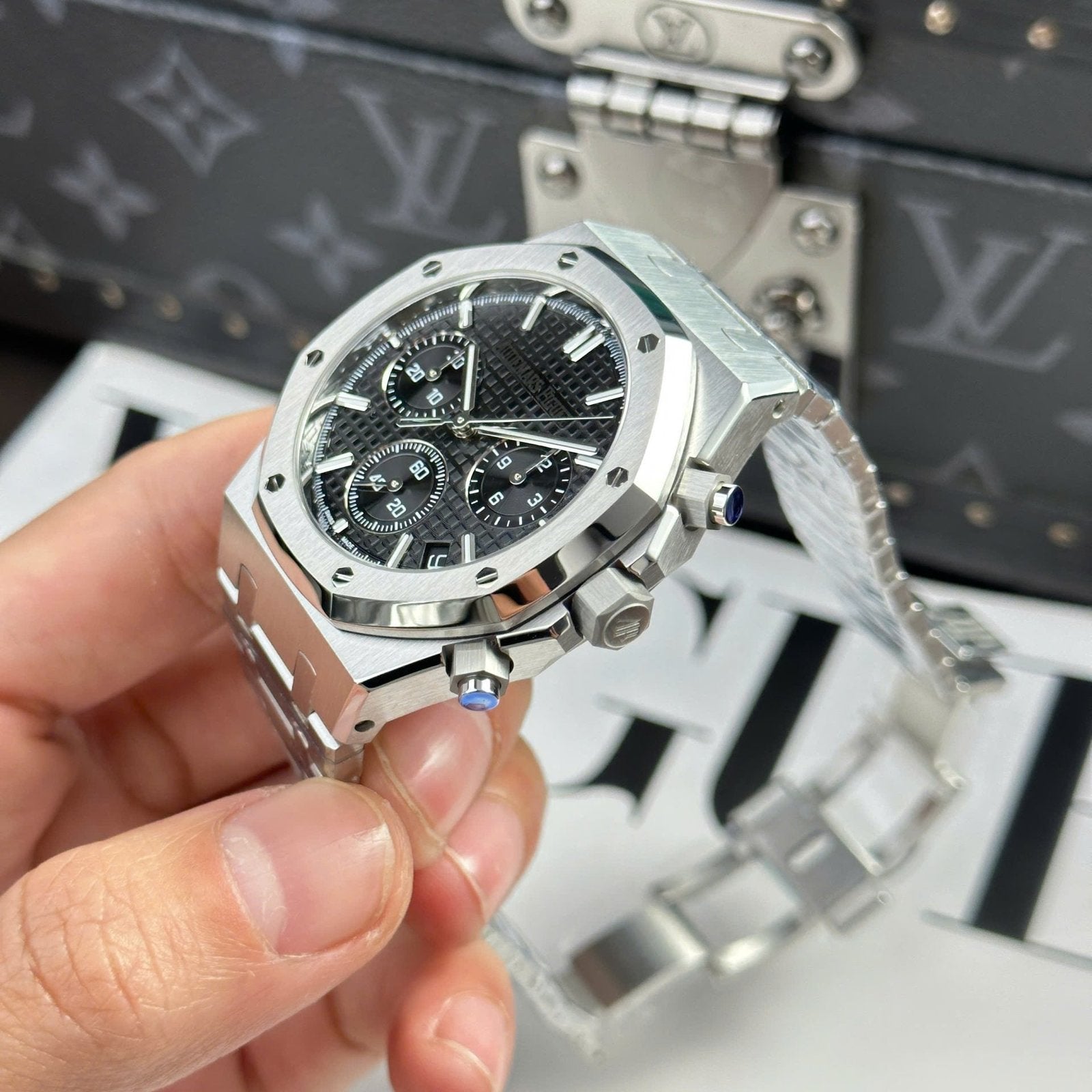 Audemars Piguet Royal Oak 26240ST Watch Gray Dial 41mm
