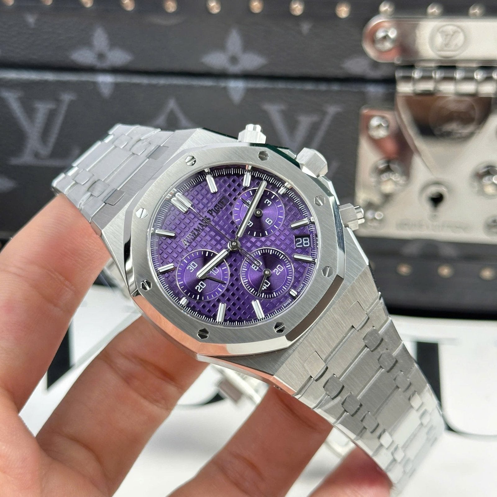 Audemars Piguet Royal Oak 26240ST Purple Dial 41mm