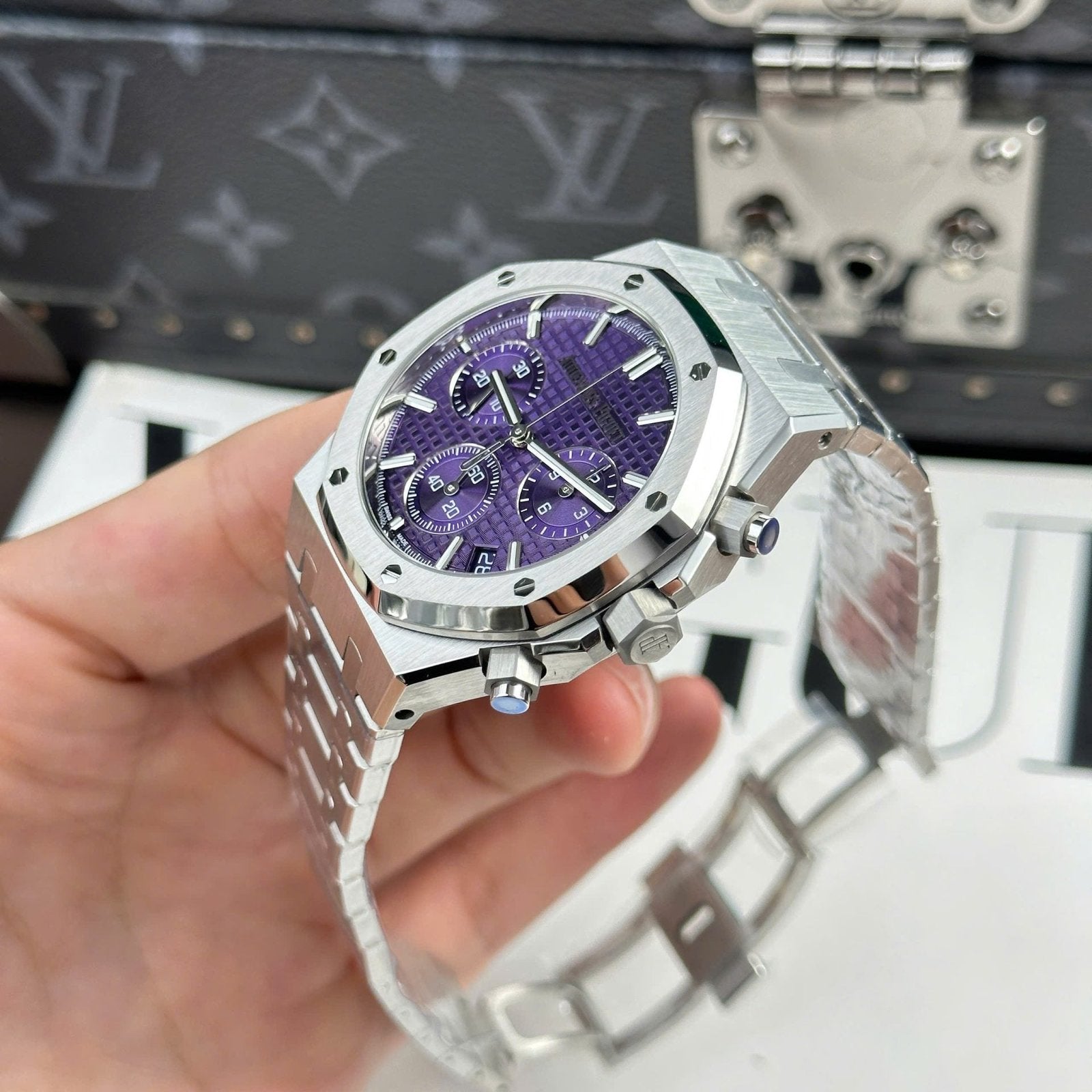 Audemars Piguet Royal Oak 26240ST Purple Dial 41mm