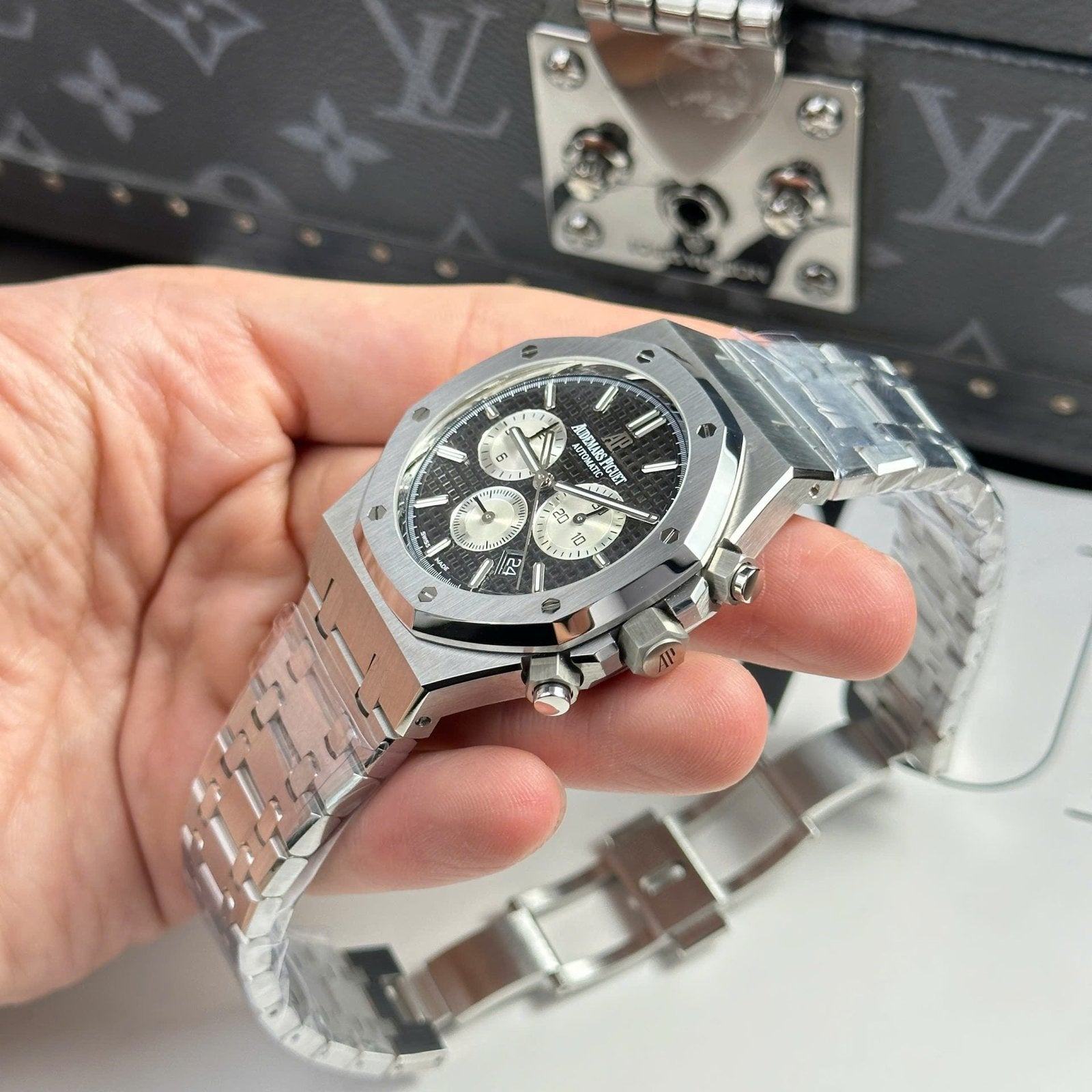 Audemars Piguet Watch Royal Oak 26331 Chronograph Dial Black 41mm