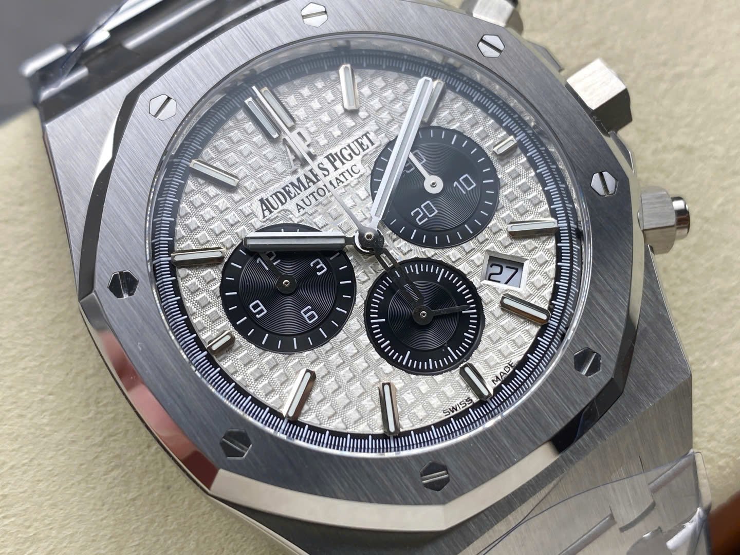 Audemars Piguet Watch Royal Oak 26331 Chronograph Dial White 41mm