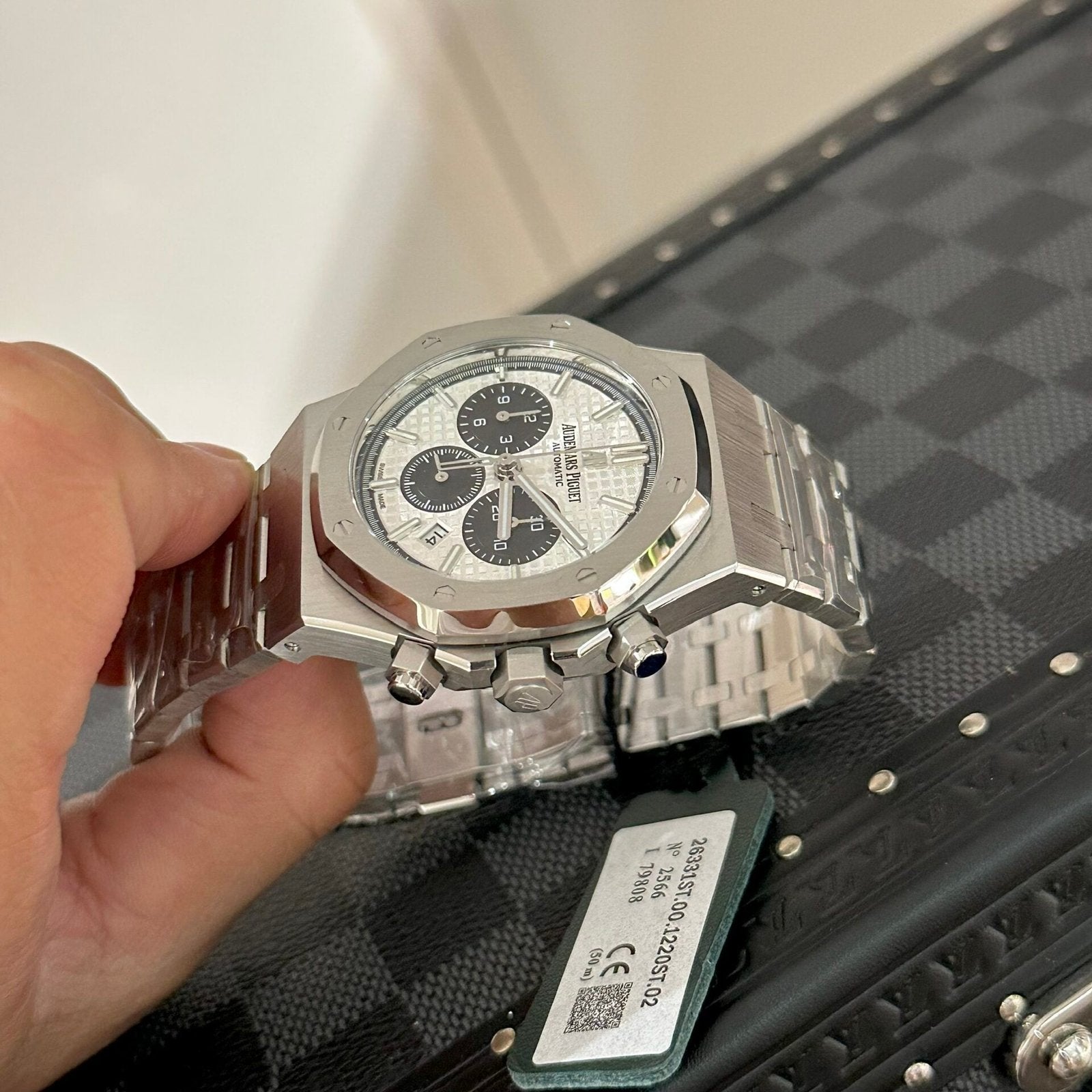 Audemars Piguet Royal Oak 26331ST Watch White Dial 41mm