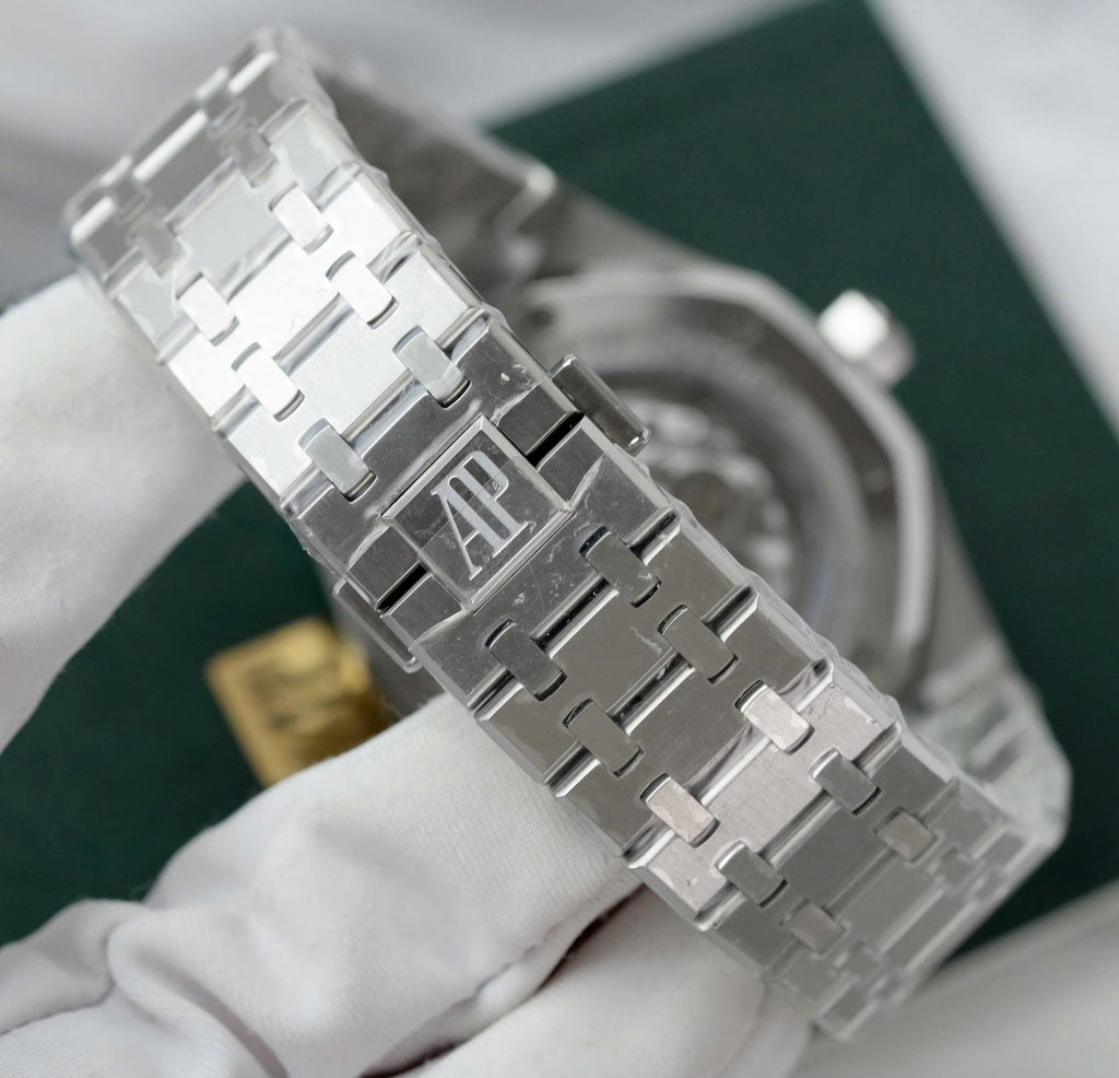 Audemars Piguet Royal Oak 26574TI Watch Blue Dial Metal Wire 41mm