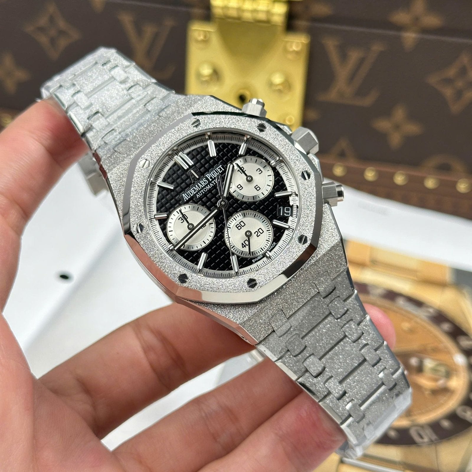 Audemars Piguet Watch Royal Oak Chronograph Frosted Gold 26240 Black Dial 41mm