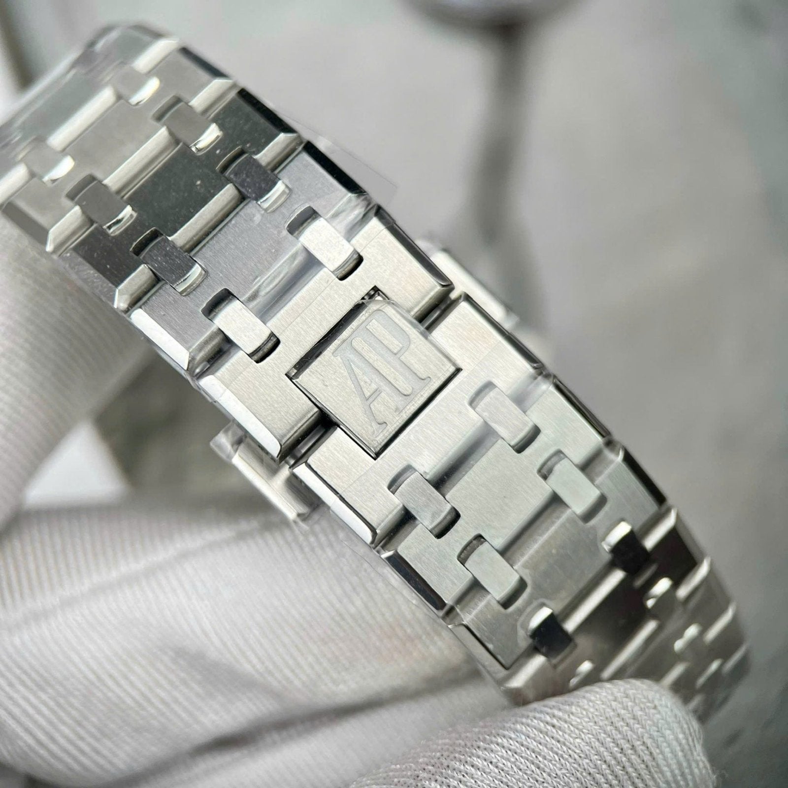 Audemars Piguet Watch Royal Oak 15500 Dial Blue Moissanite Diamonds 41mm