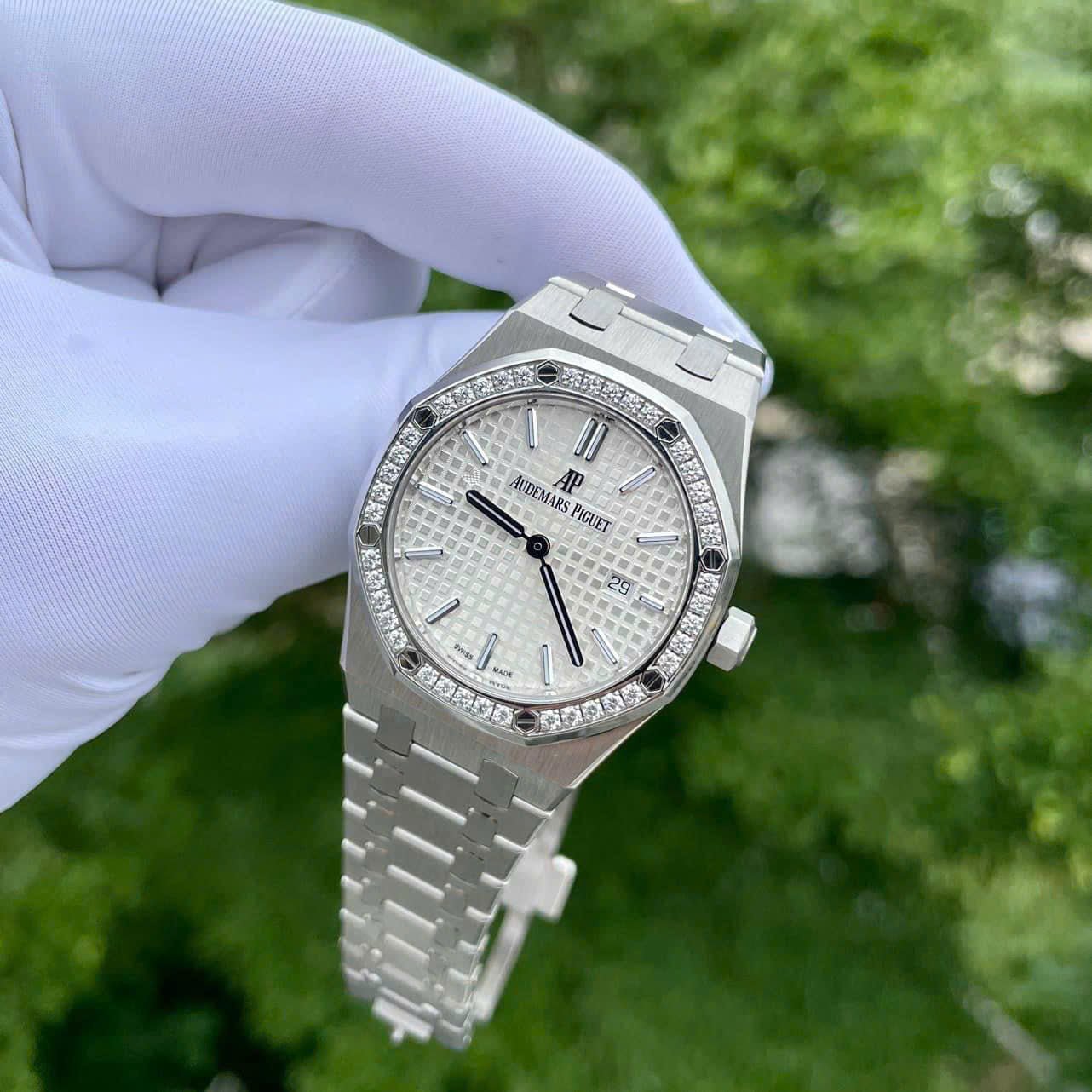 Audemars Piguet Royal Oak Women White Dial Bezel Diamonds Moissanite 34mm