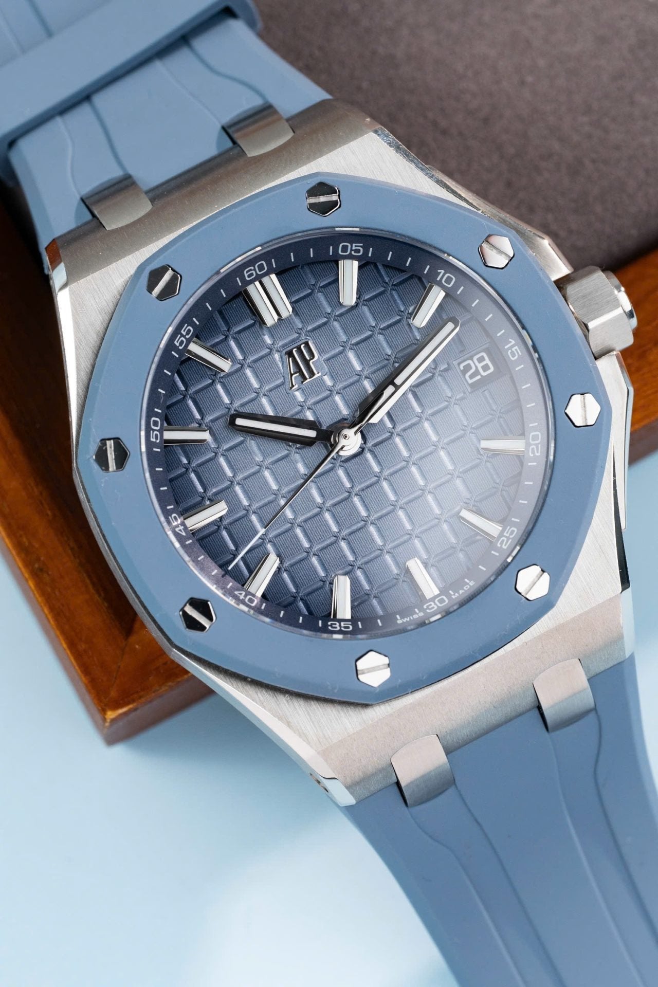 Audemars Piguet Watch Royal Oak Offshore 15605SK Bezel Rubber Bule 43mm