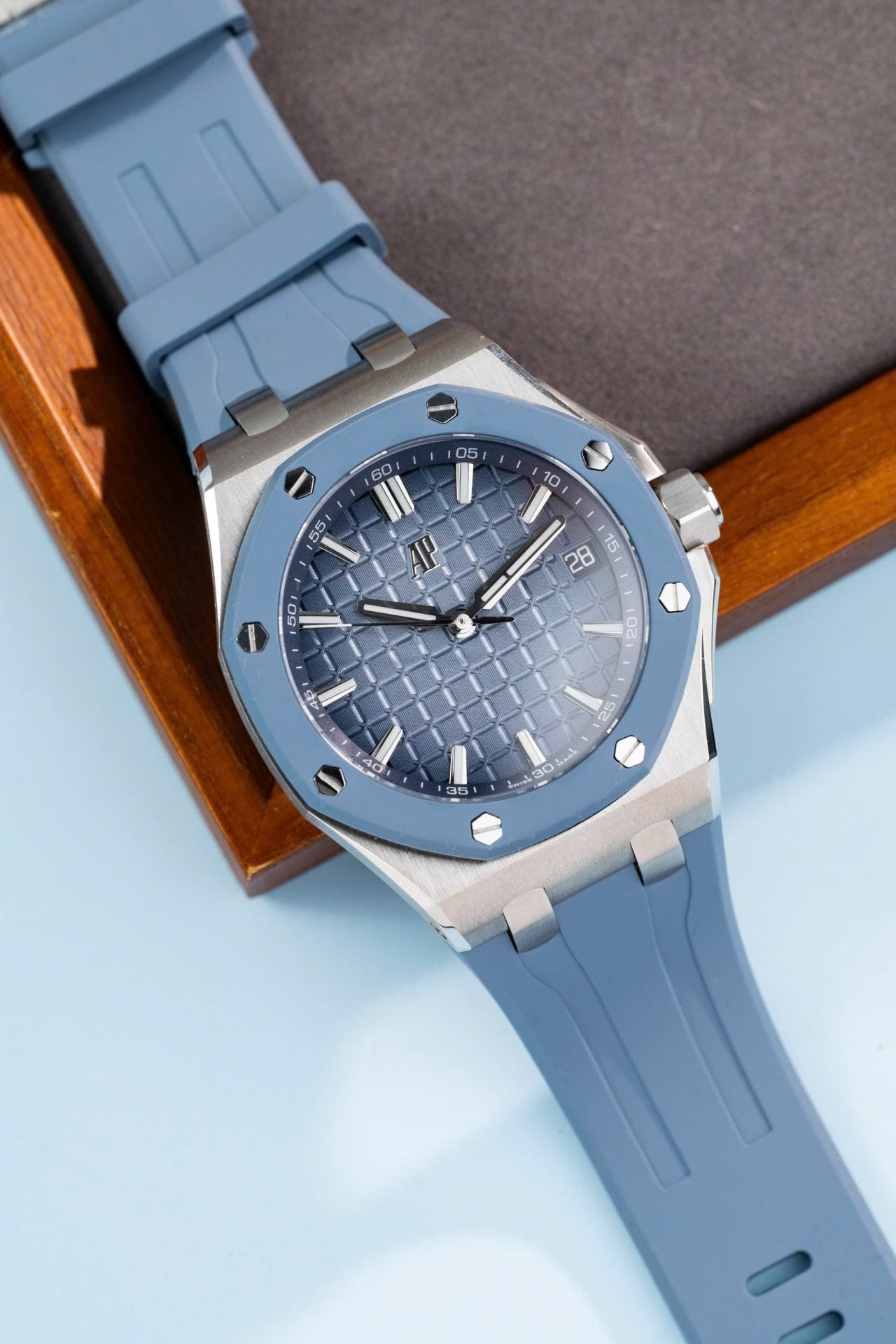 Audemars Piguet Watch Royal Oak Offshore 15605SK Bezel Rubber Bule 43mm