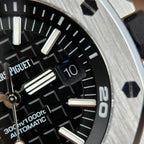 Audemars Piguet Royal Oak Offshore Diver 15710 Watch Black Dial Metal Wire 42mm