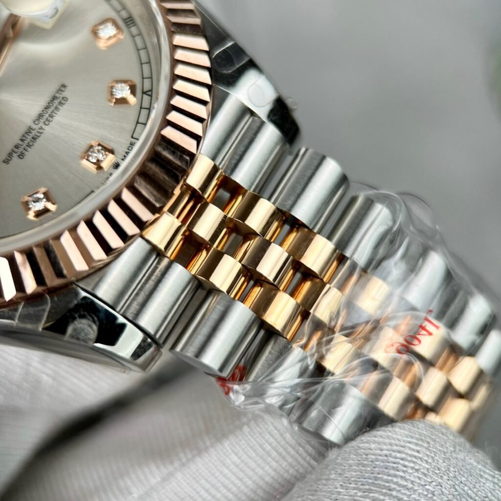Rolex Watch DateJust 126331 Gold Wrapped Sliver Dial 41mm