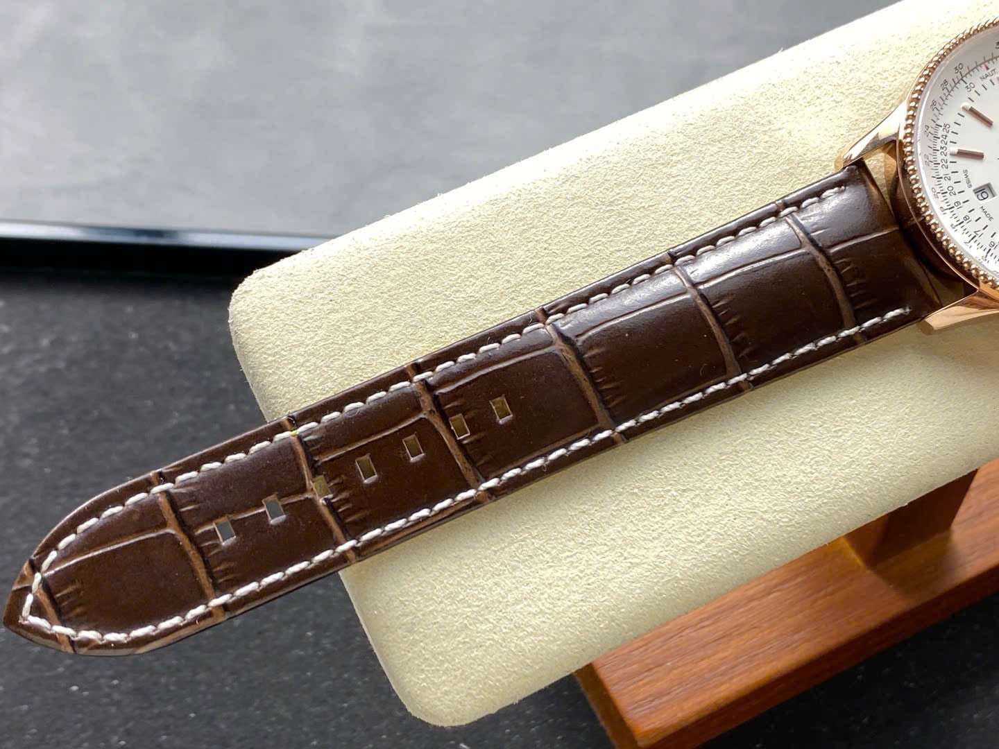 Breitling Navitimer Watch Leather Strap 41mm