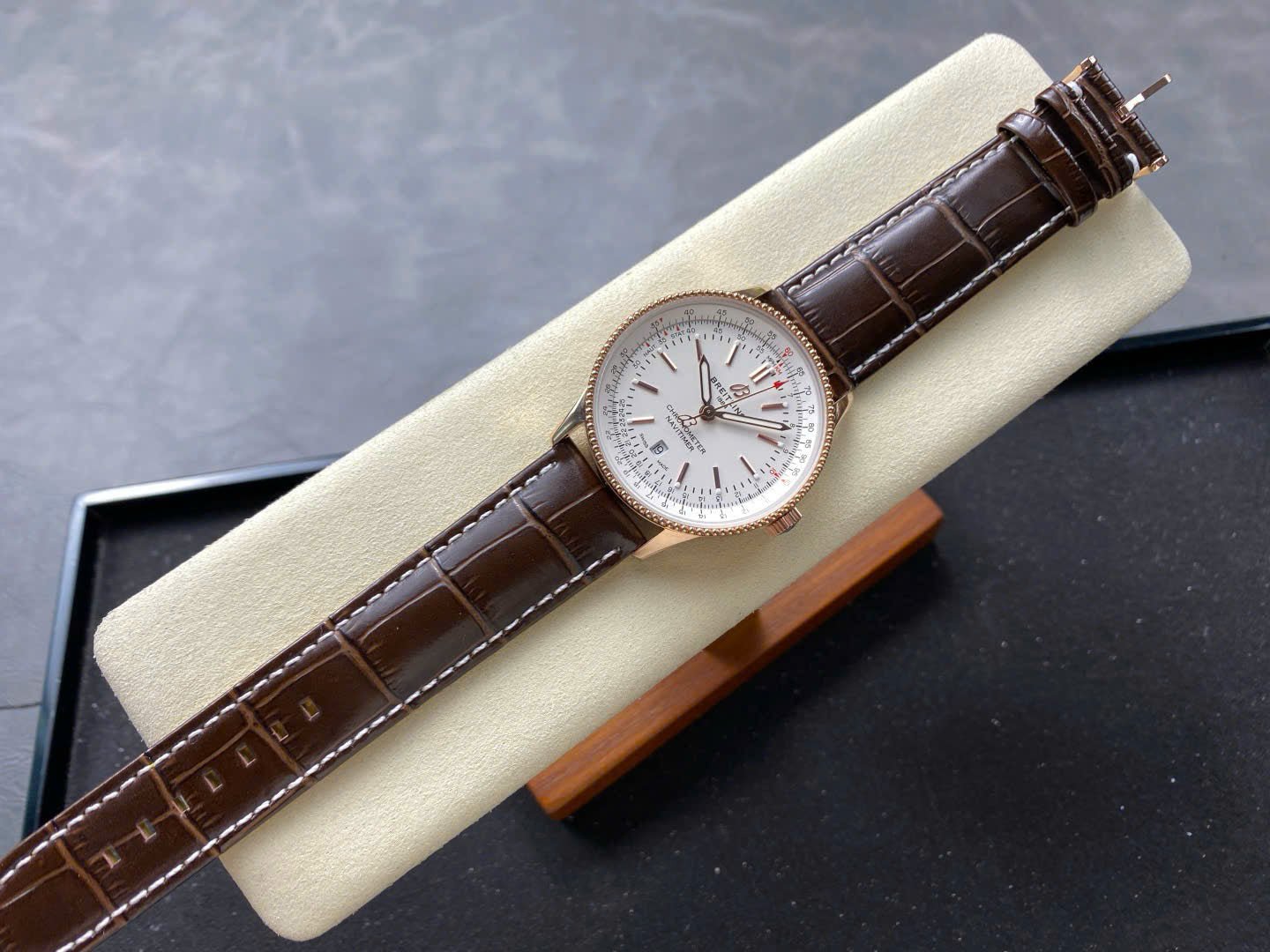 Breitling Navitimer Rose Gold White Dial Watch 41mm