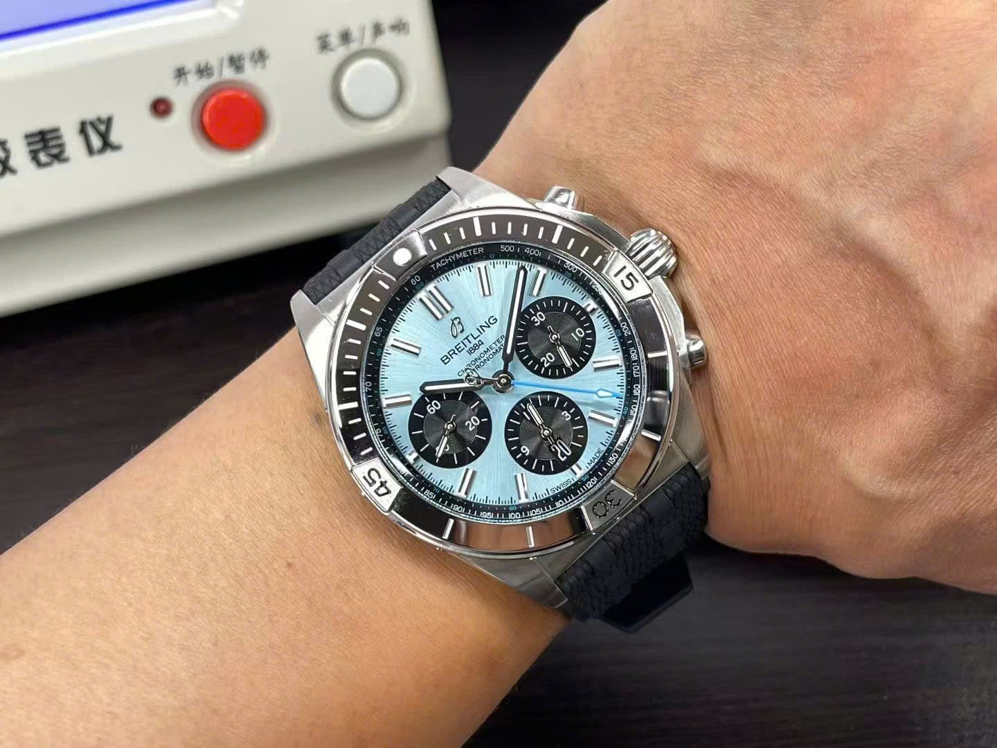 Breitling  Watch Super Chronomat B01 Ice Blue Dial Rubber Strap 44mm