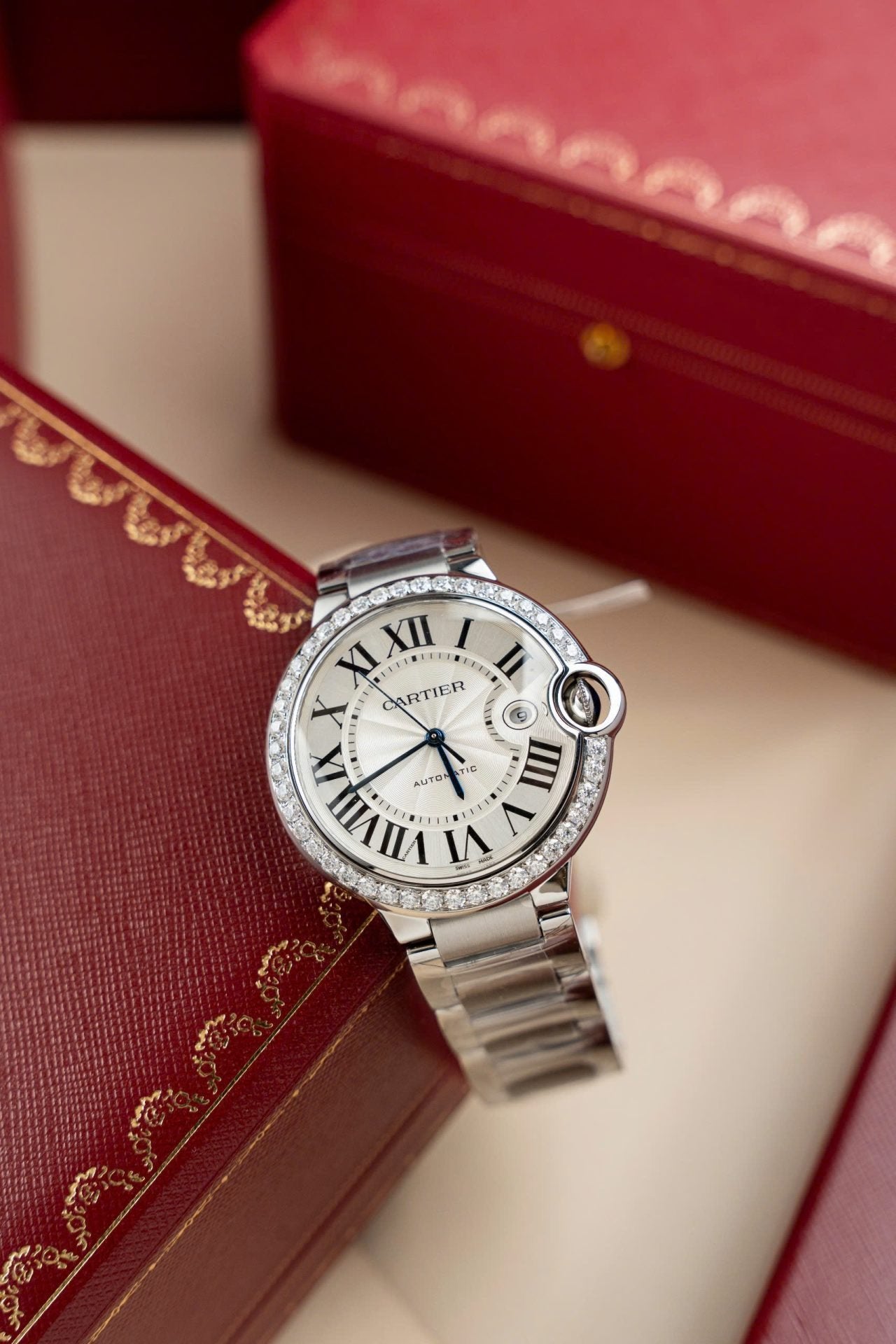 Cartier Ballon Bleu WE9009Z3 White Dial Watch Bezel Diamond Moissanite 42mm