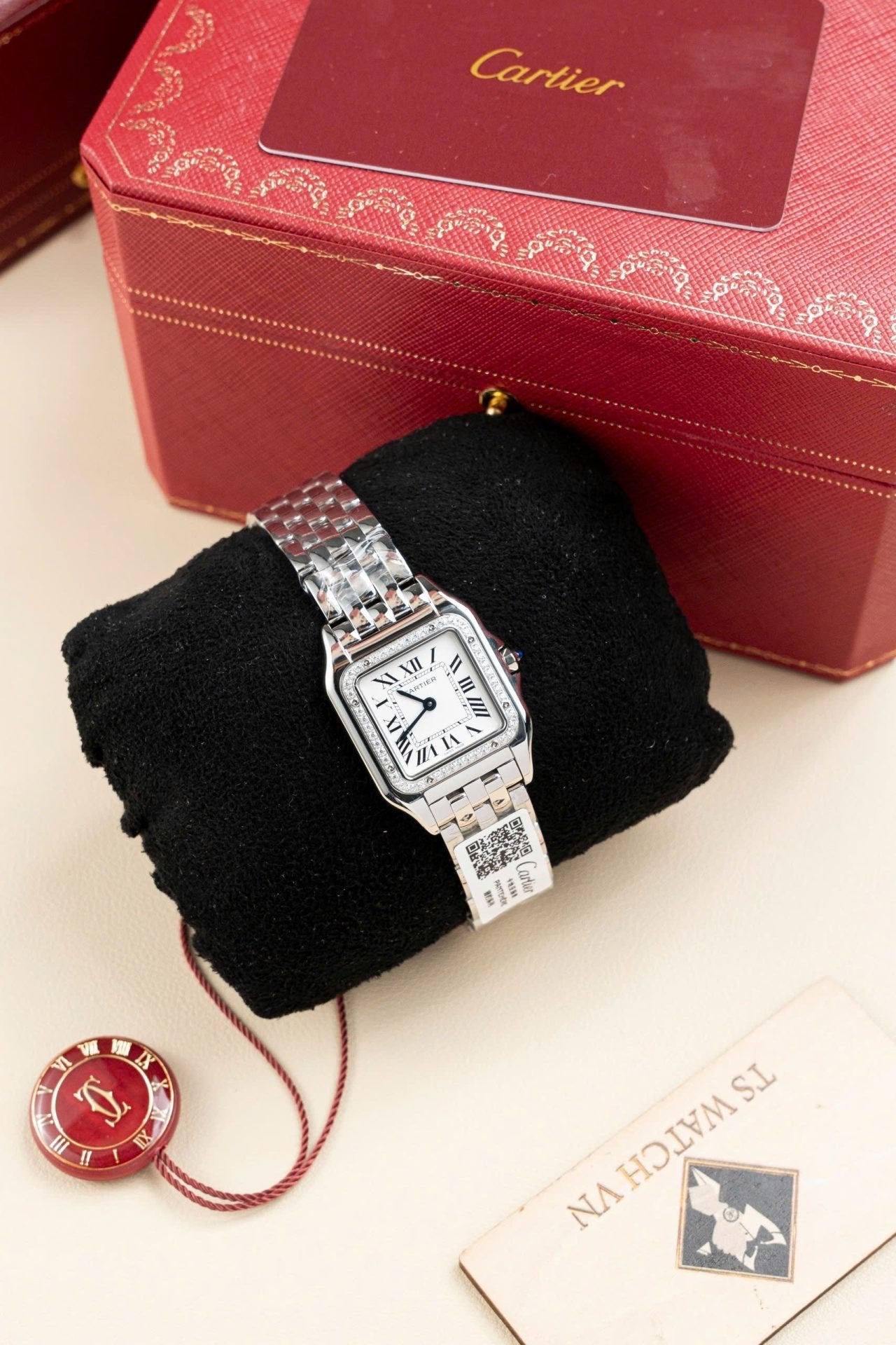 Cartier Panthere W2PN0007 Watch White Dial Metal Wire 27x37mm