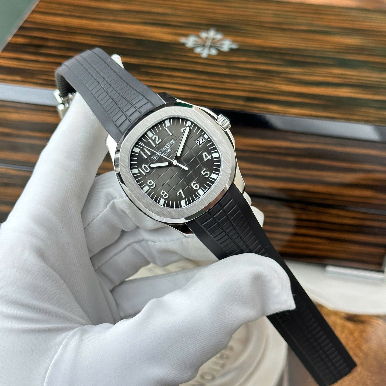 Patek Philippe Aquanaut 5167 Watch 40mm