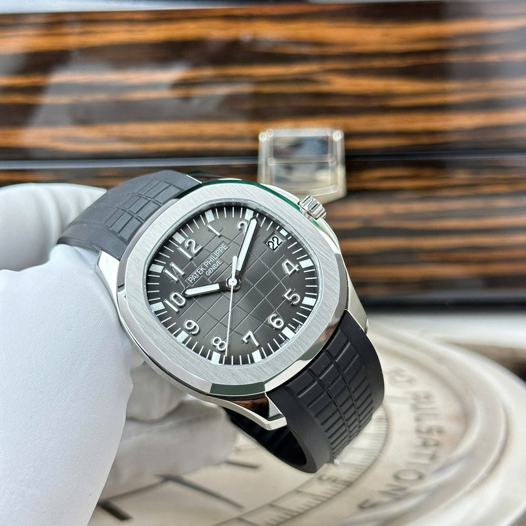 Patek Philippe Aquanaut 5167 Watch 40mm