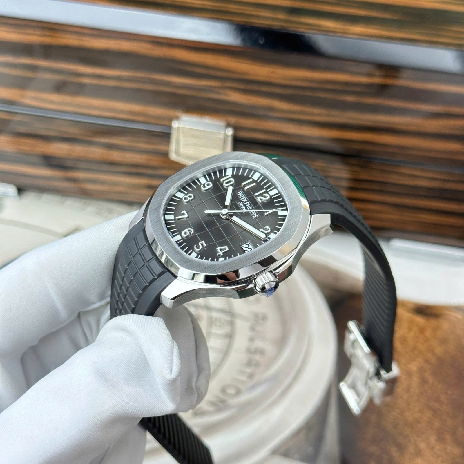 Patek Philippe Aquanaut 5167 Watch 40mm