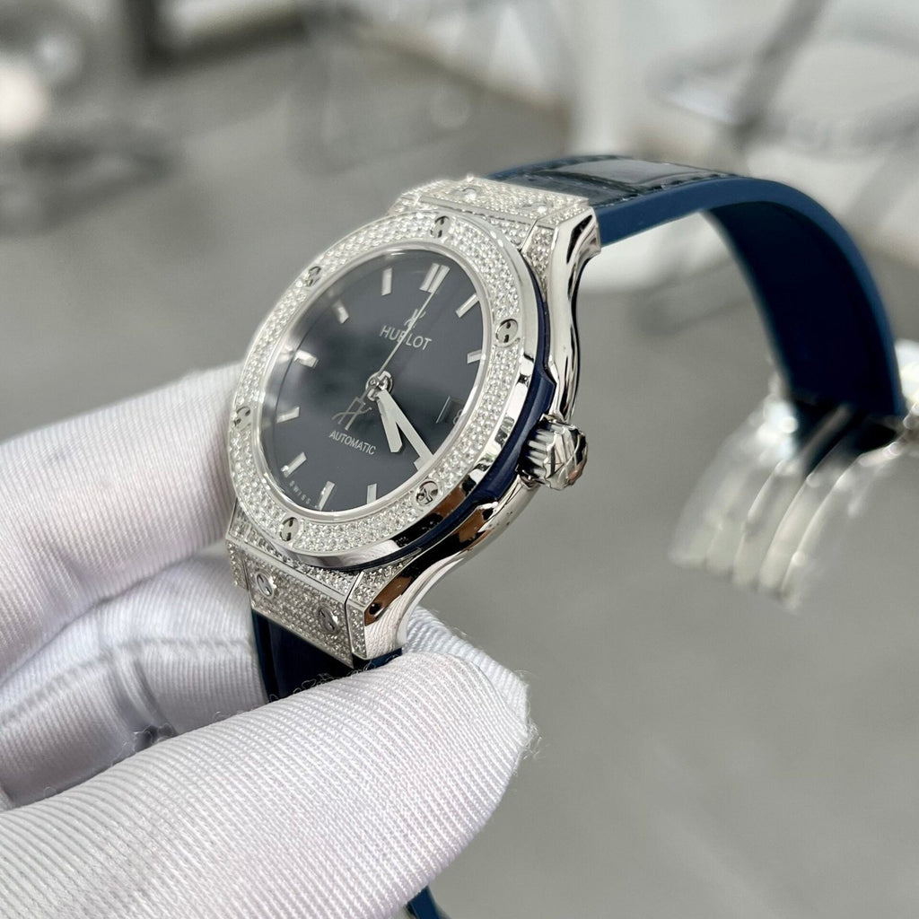 Hublot  Watch With Full Diamond Case Blue 38mm