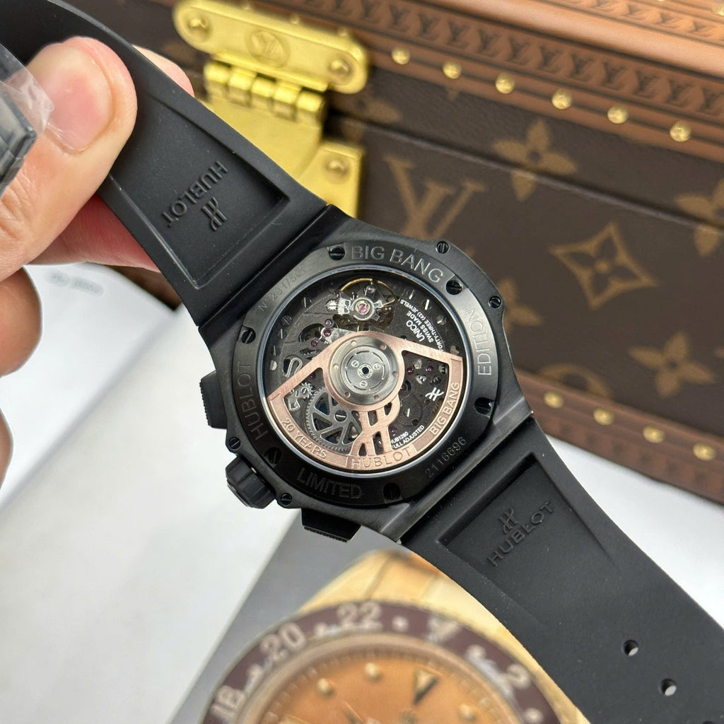 Hublot Big Bang Ceramic All Black Chronograph 43mm