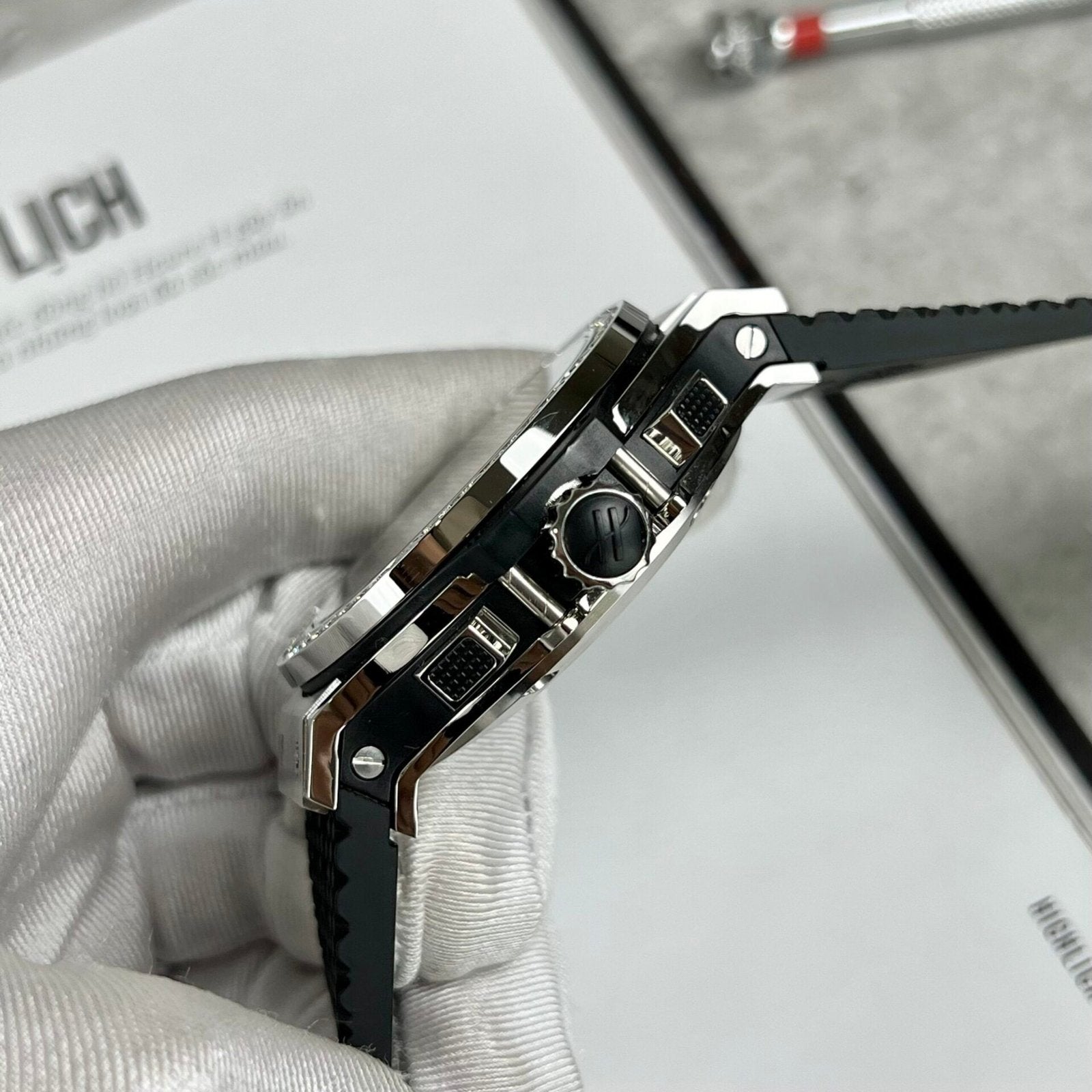 Hublot  Watch Big Bang Geneve Chronograph With Diamonds Bezel 44mm