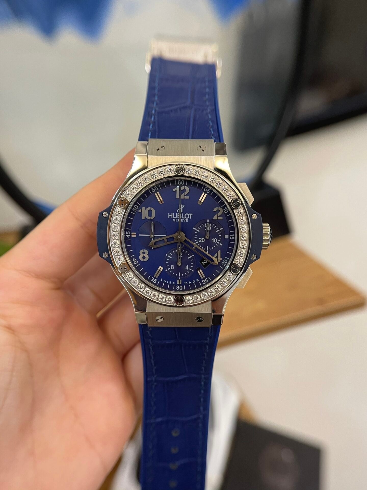 Hublot Big Bang Men Watch Blue With Diamond Bezel 44mm