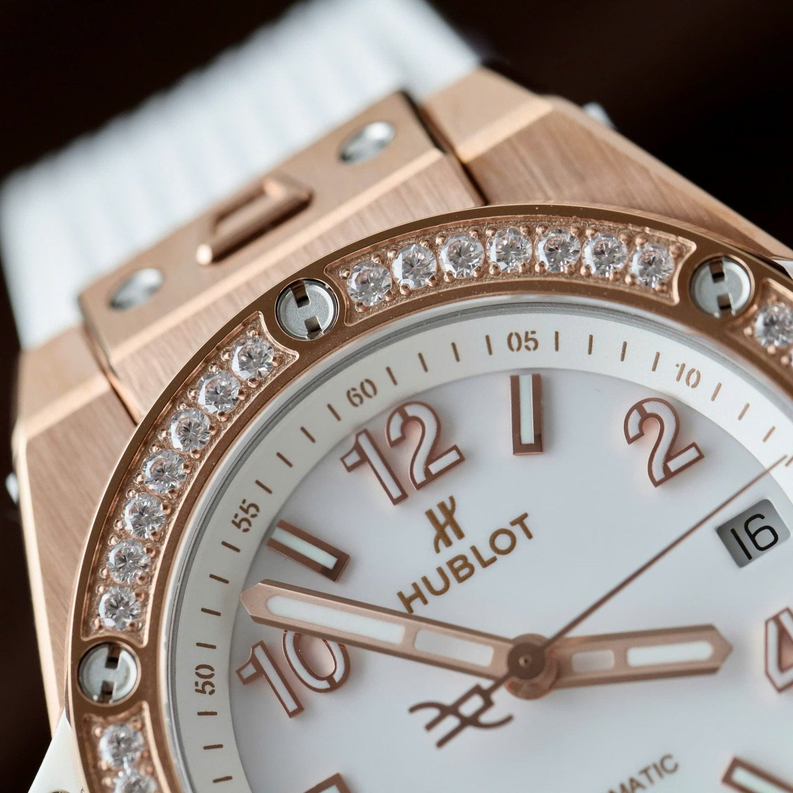 Hublot Big Bang  King Gold  Watch White Rubber Strap 39mm