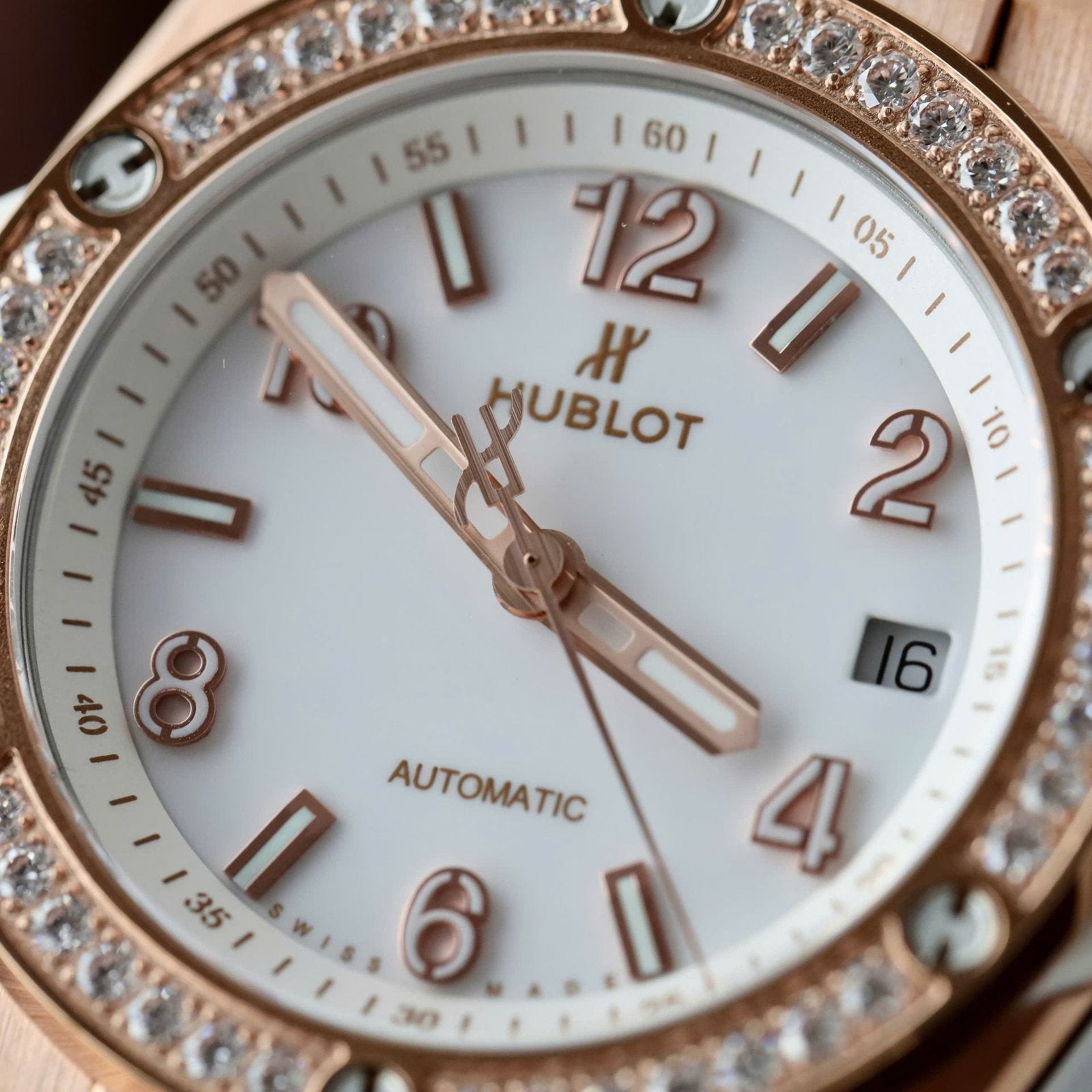 Hublot Big Bang  King Gold  Watch White Rubber Strap 39mm