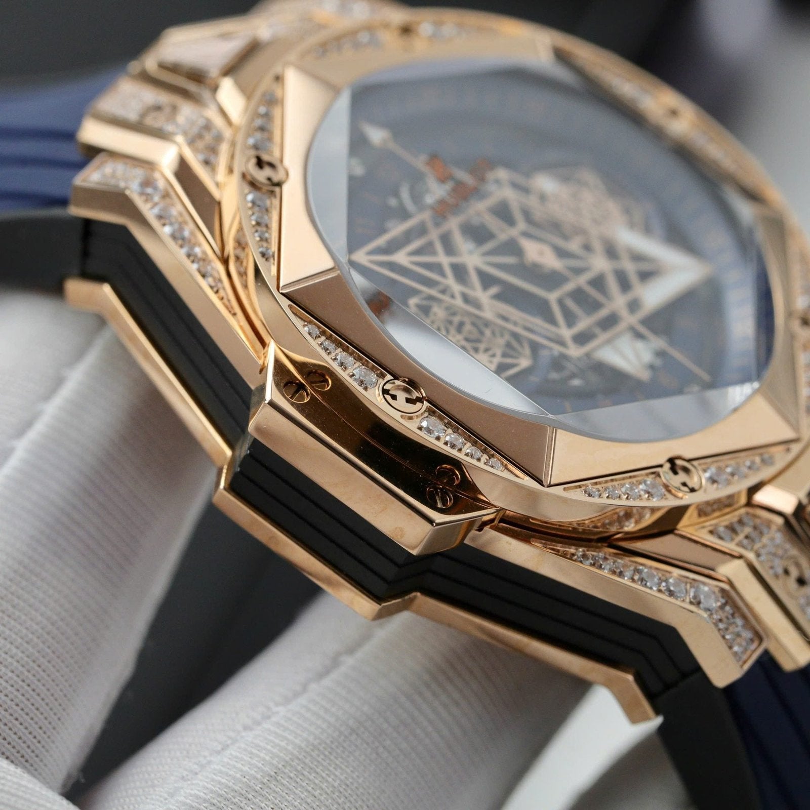 Hublot Big Bang Sang Bleu II King Gold  Watch Blue 44mm