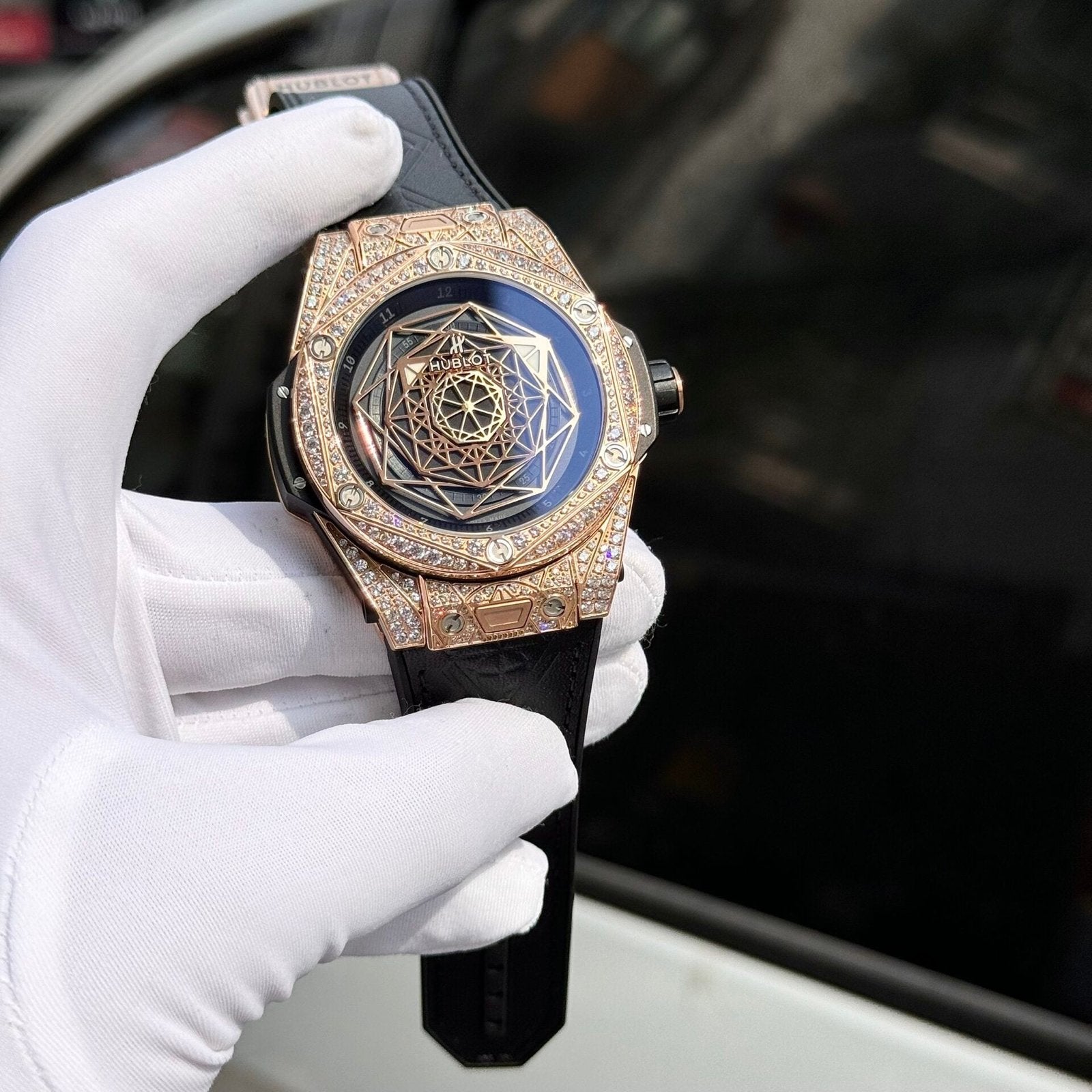 Hublot Big Bang Sang Bleu King Gold  Watch Diamond 44mm