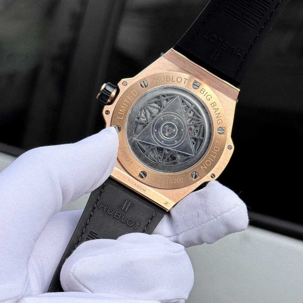 Hublot Big Bang Sang Bleu King Gold  Watch Diamond 44mm
