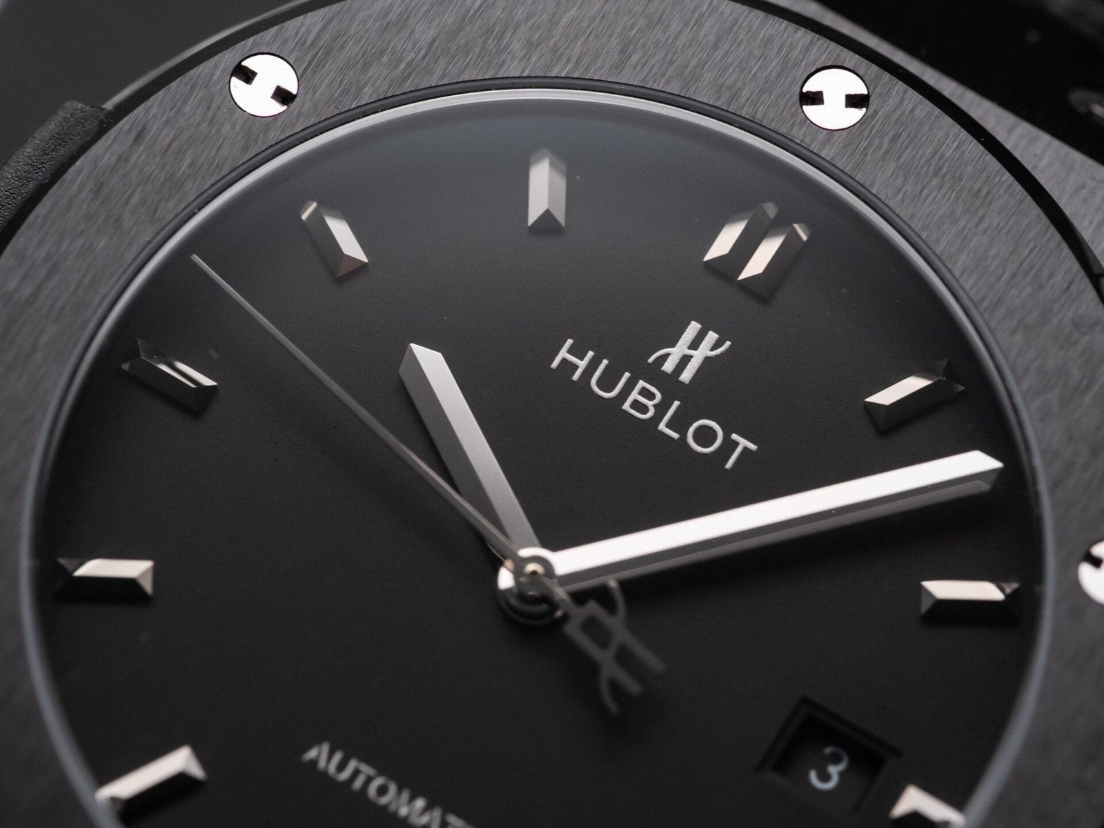 Hublot Classic Fusion  Watch Ceramic Carbon Dial Leather Strap 42mm