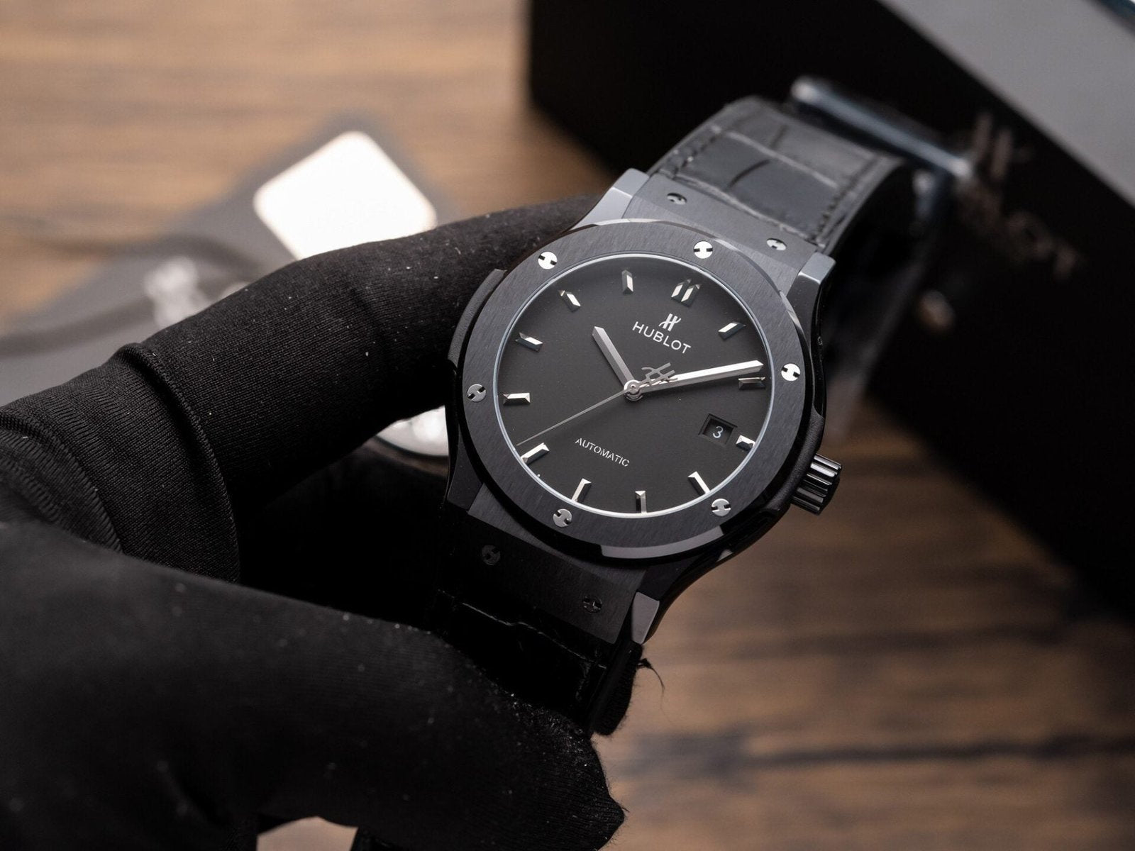 Hublot Classic Fusion  Watch Ceramic Carbon Dial Leather Strap 42mm