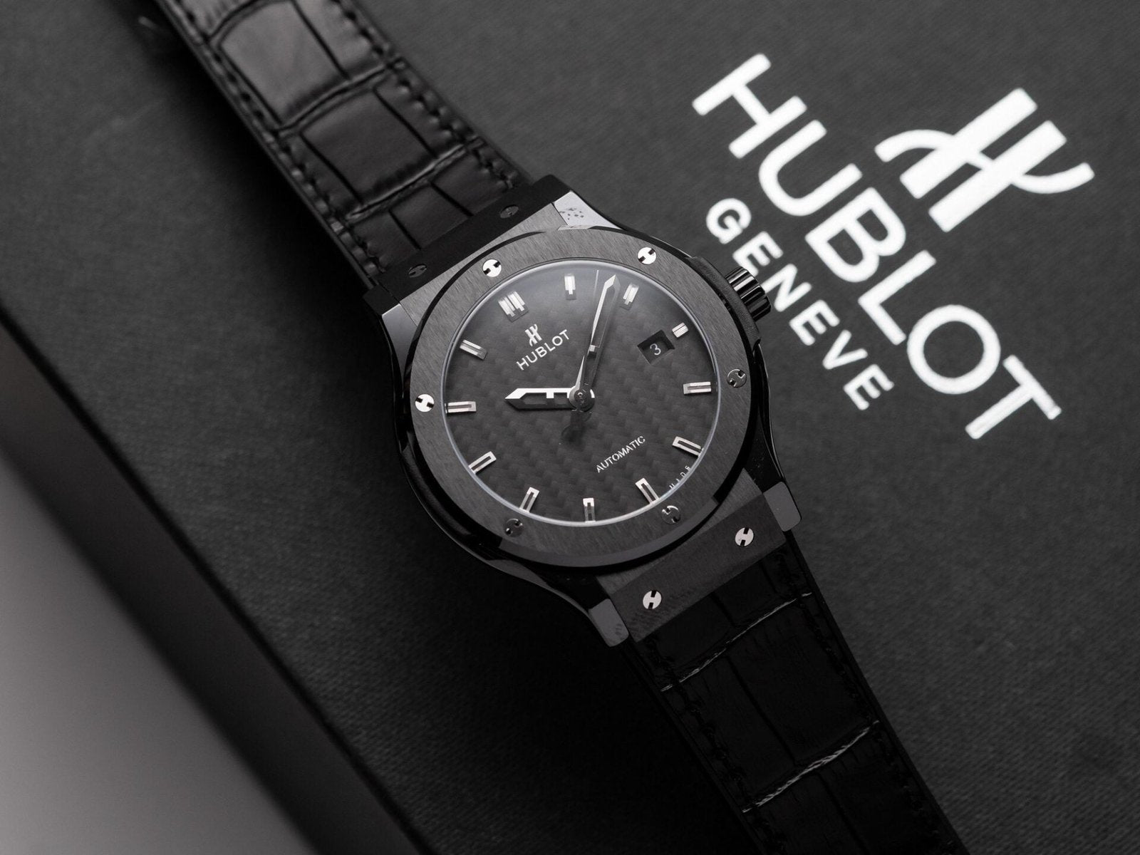 Hublot Classic Fusion Ceramic Carbon Dial Watch Leather Strap 42mm