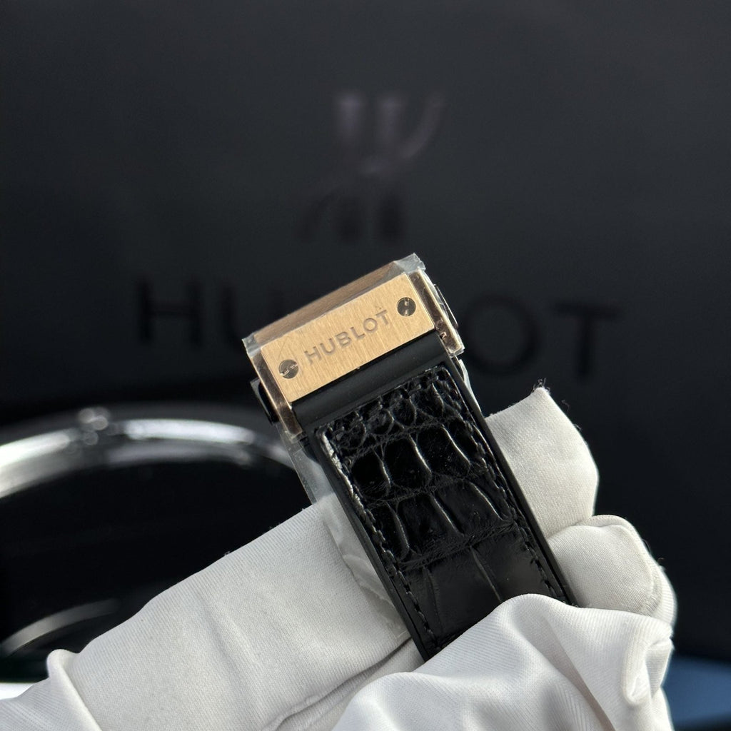 Hublot Watch Classic Fusion Ceramic Demi Gold Dial Carbon 42mm