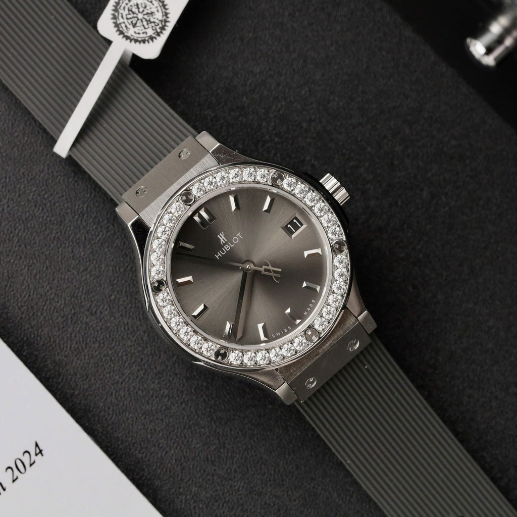 Hublot Classic Fusion Watch Moissanite Diamonds Gray 33mm